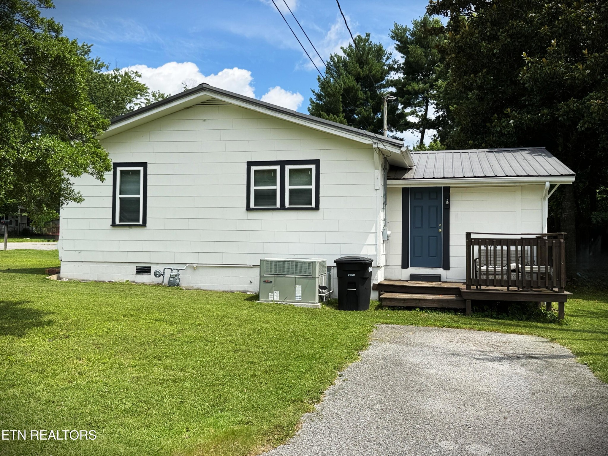 501 Ash Ave