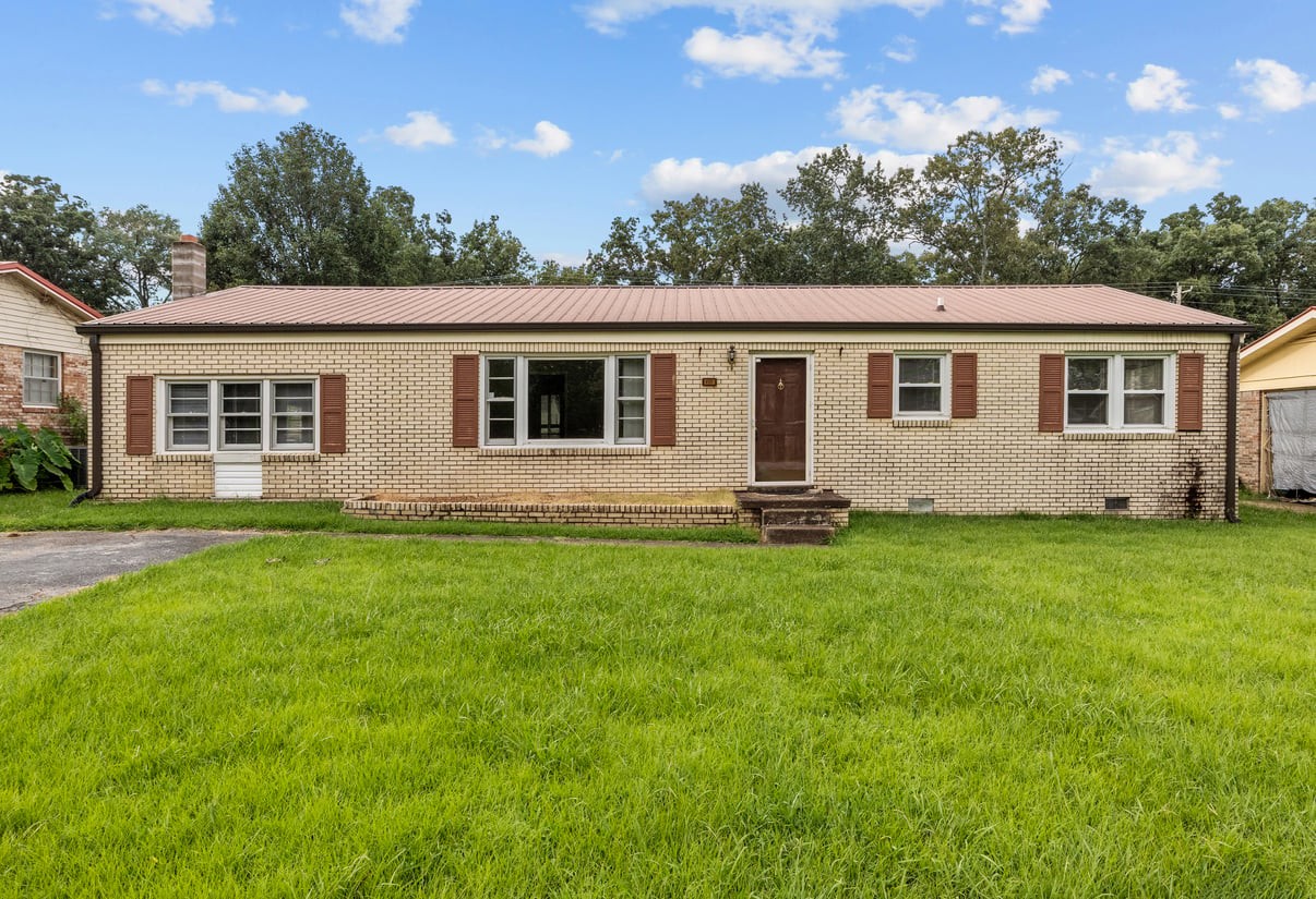 451 Carman Ave