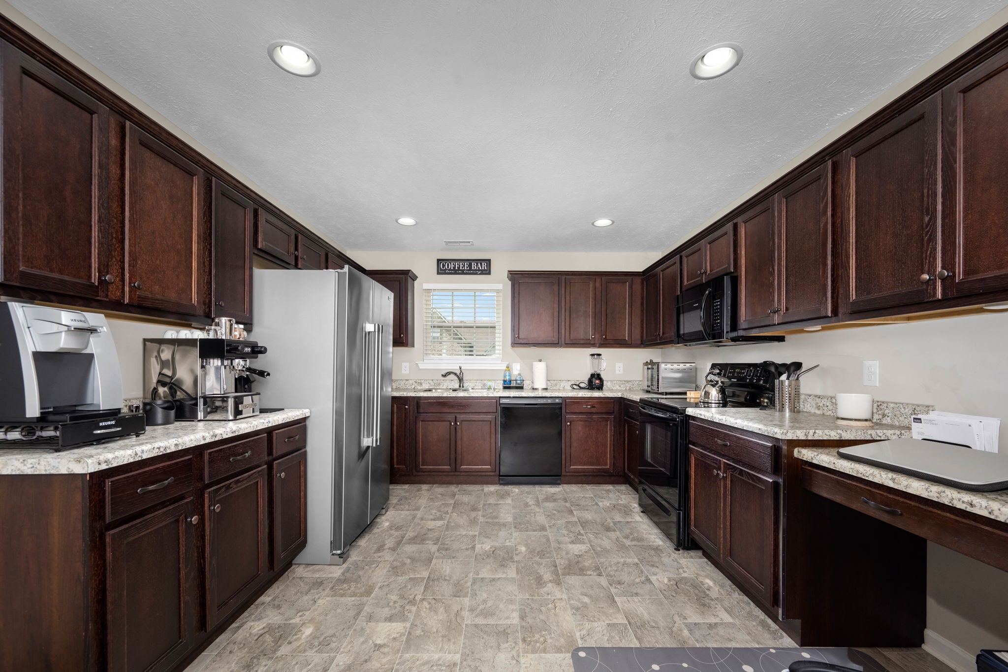 168 Grace Ct