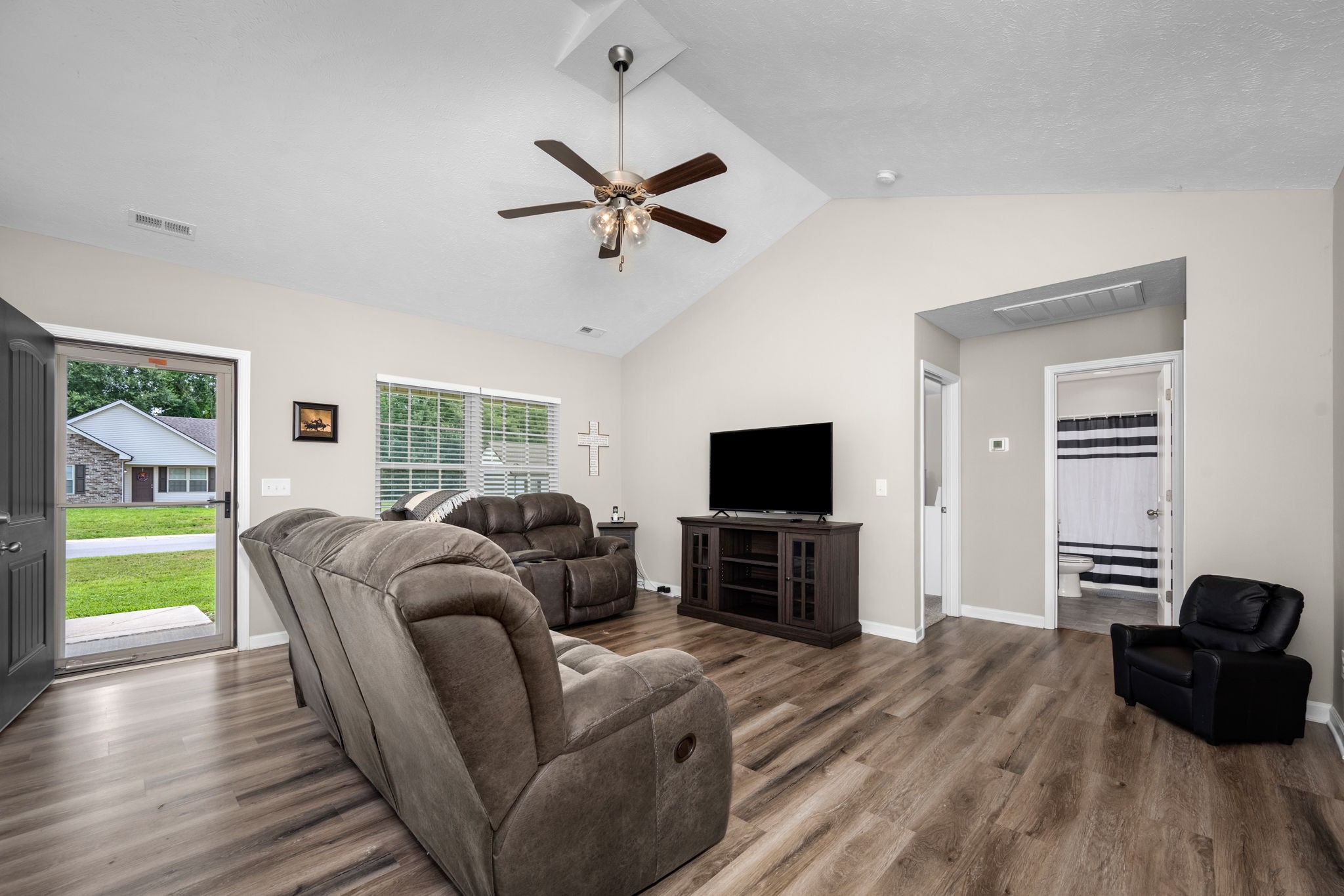 168 Grace Ct