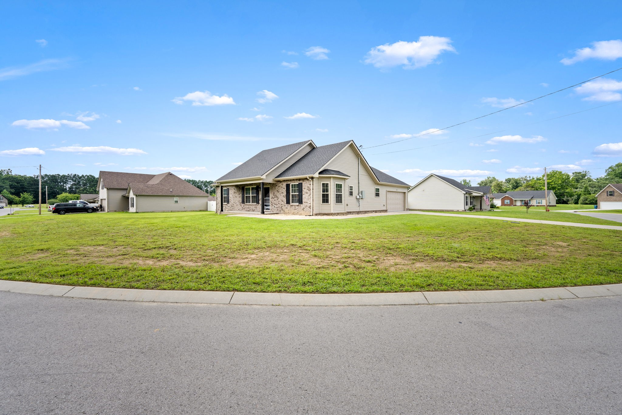 168 Grace Ct