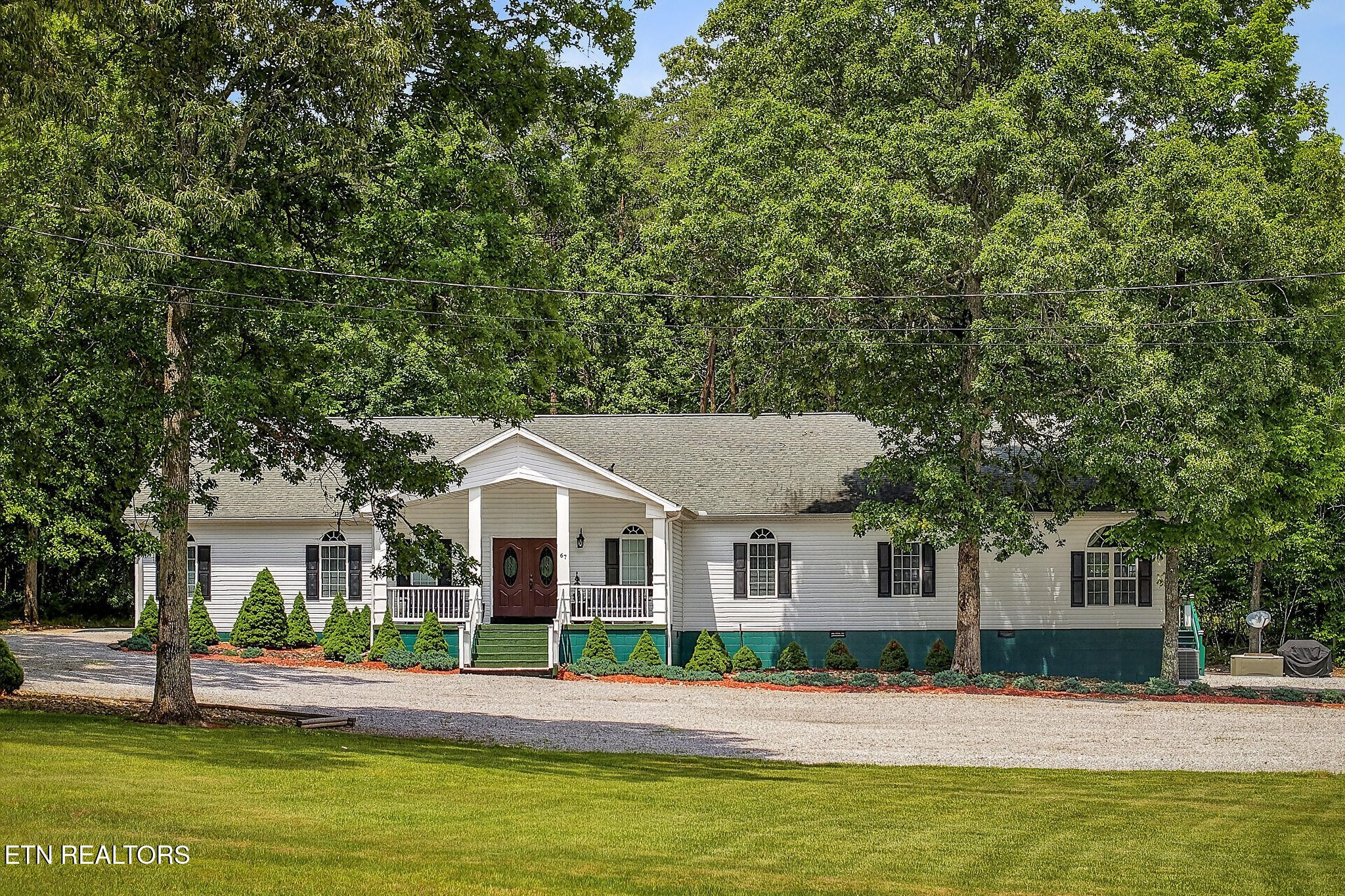 67 Woodlands Court