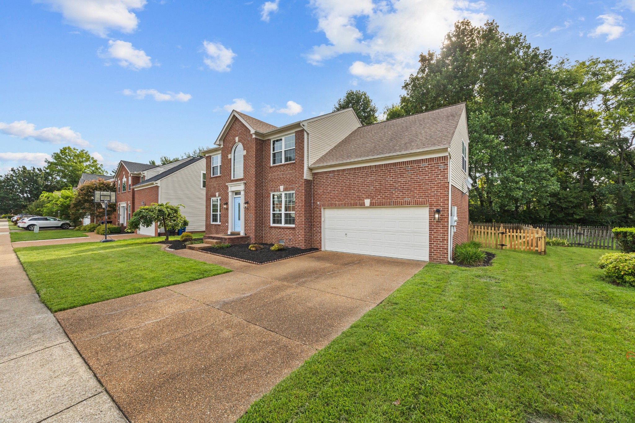 304 Devonshire Dr