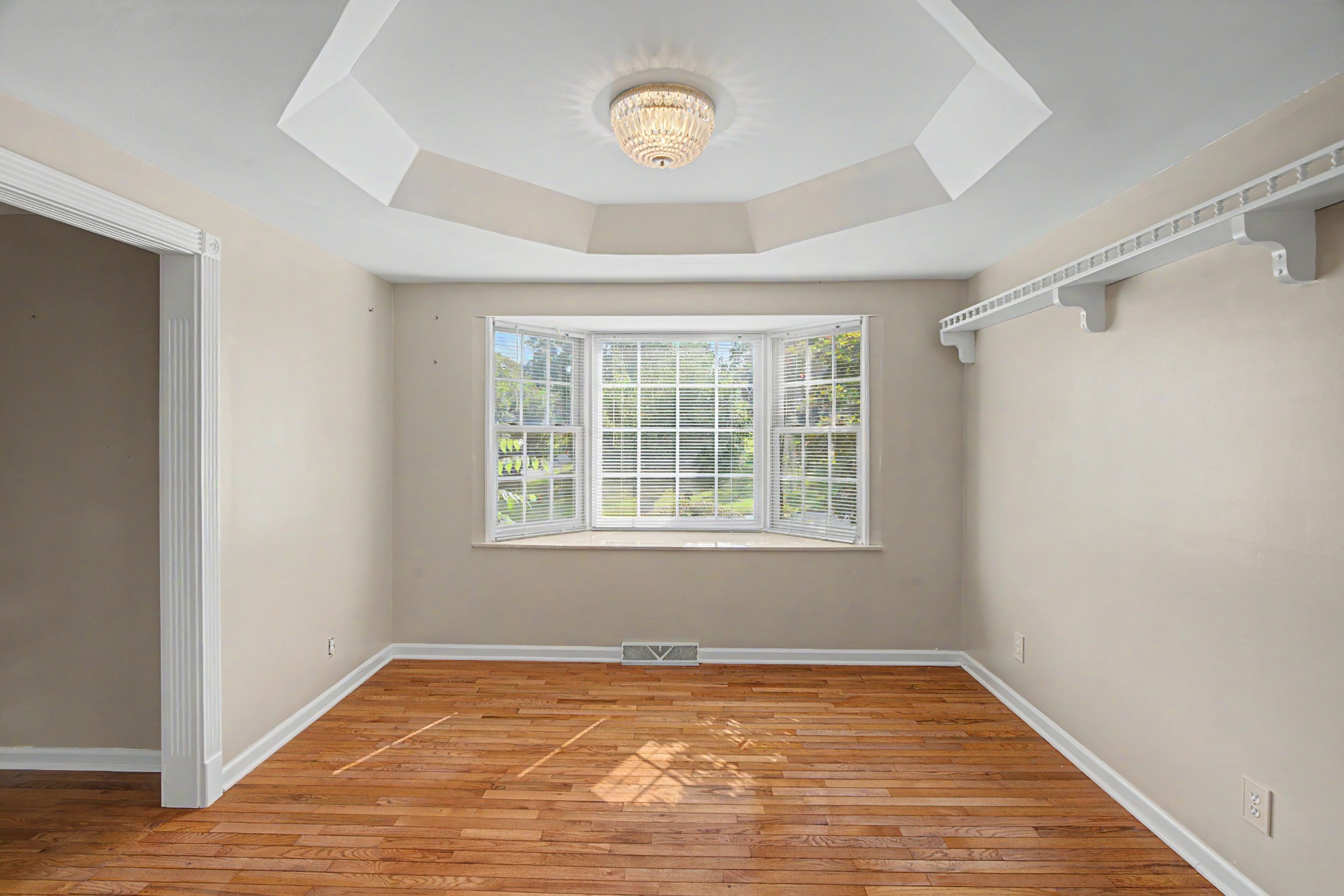 530 S Main St