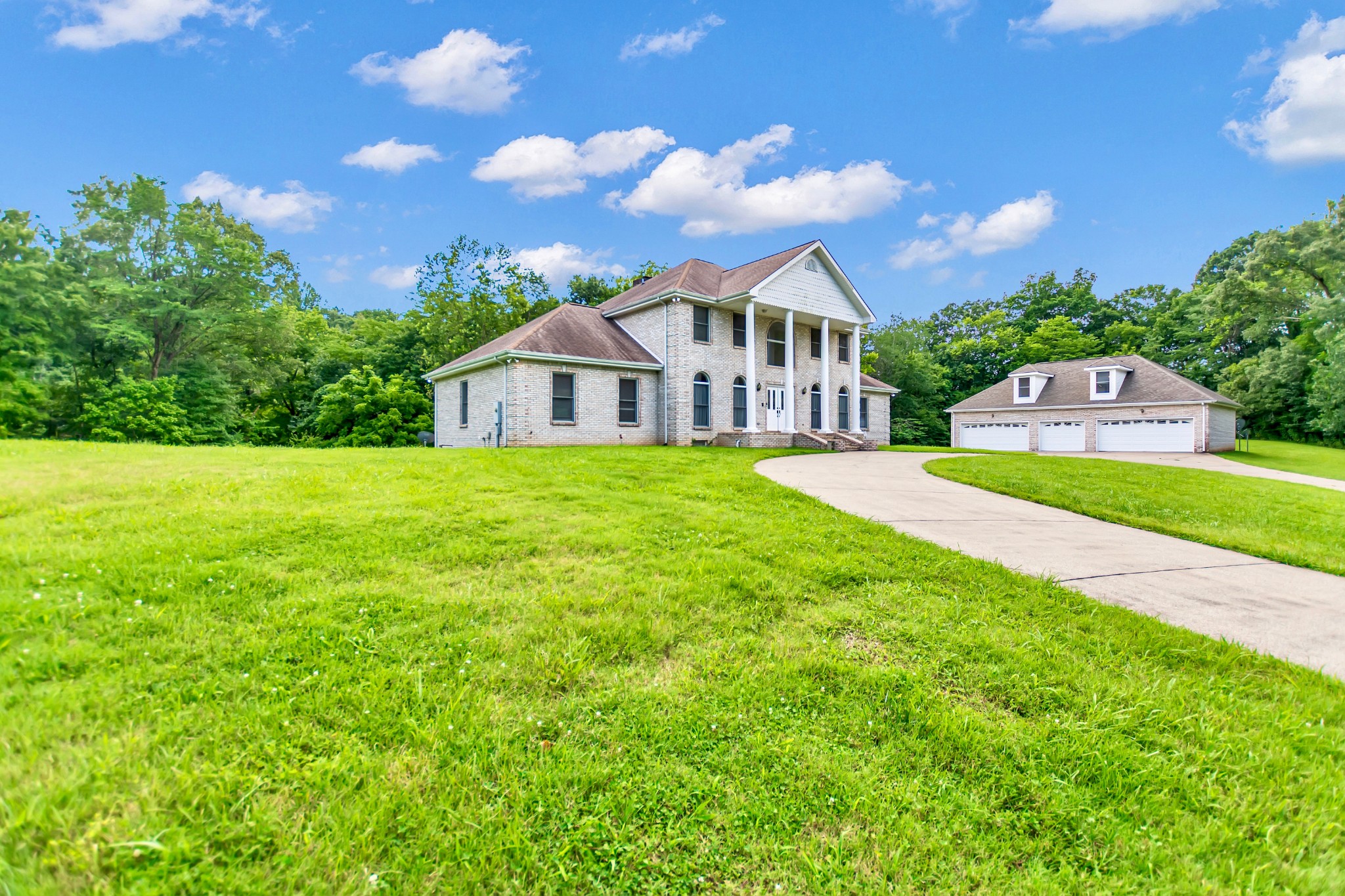 1400 Slaydenwood Rd