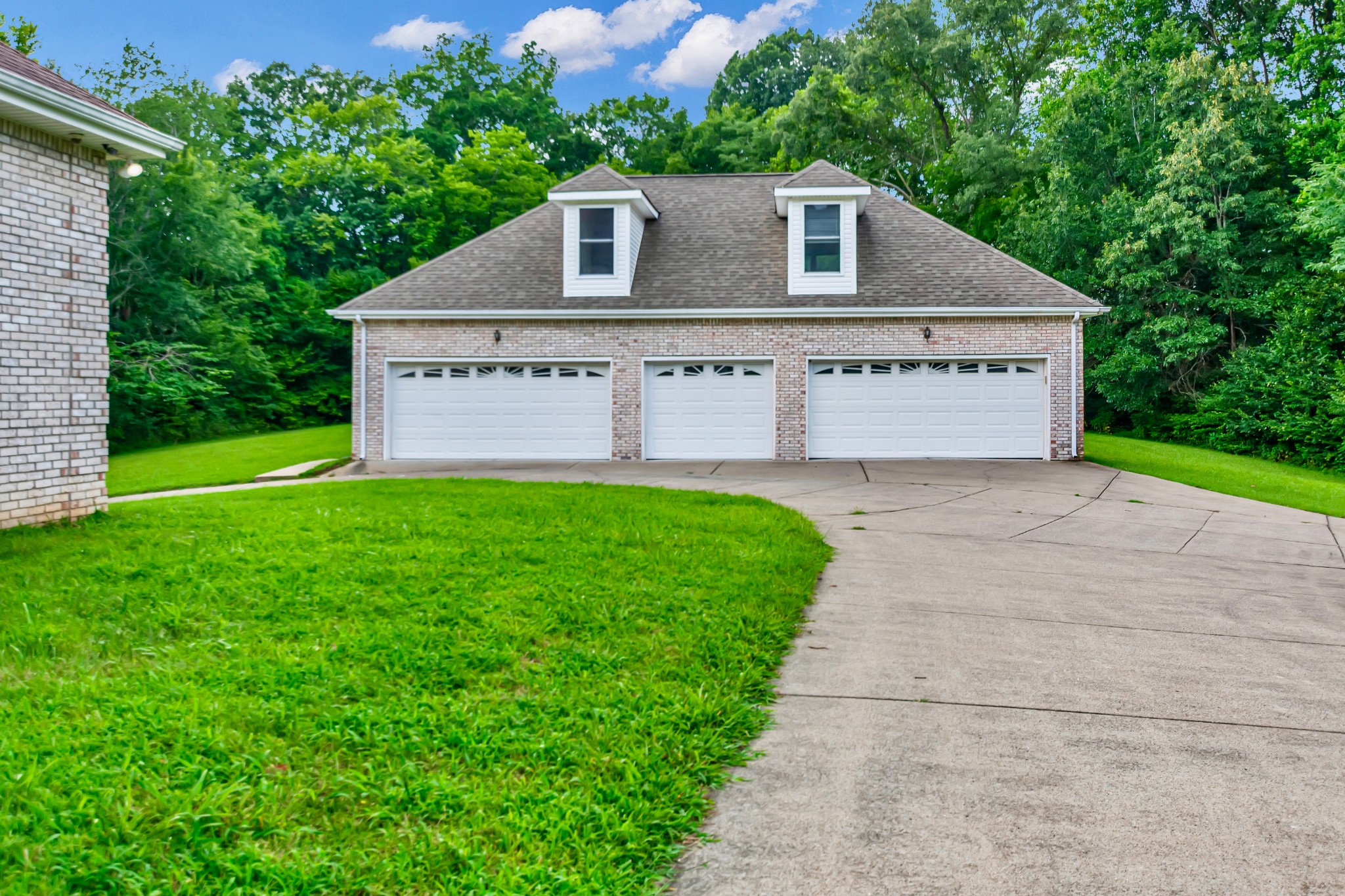 1400 Slaydenwood Rd