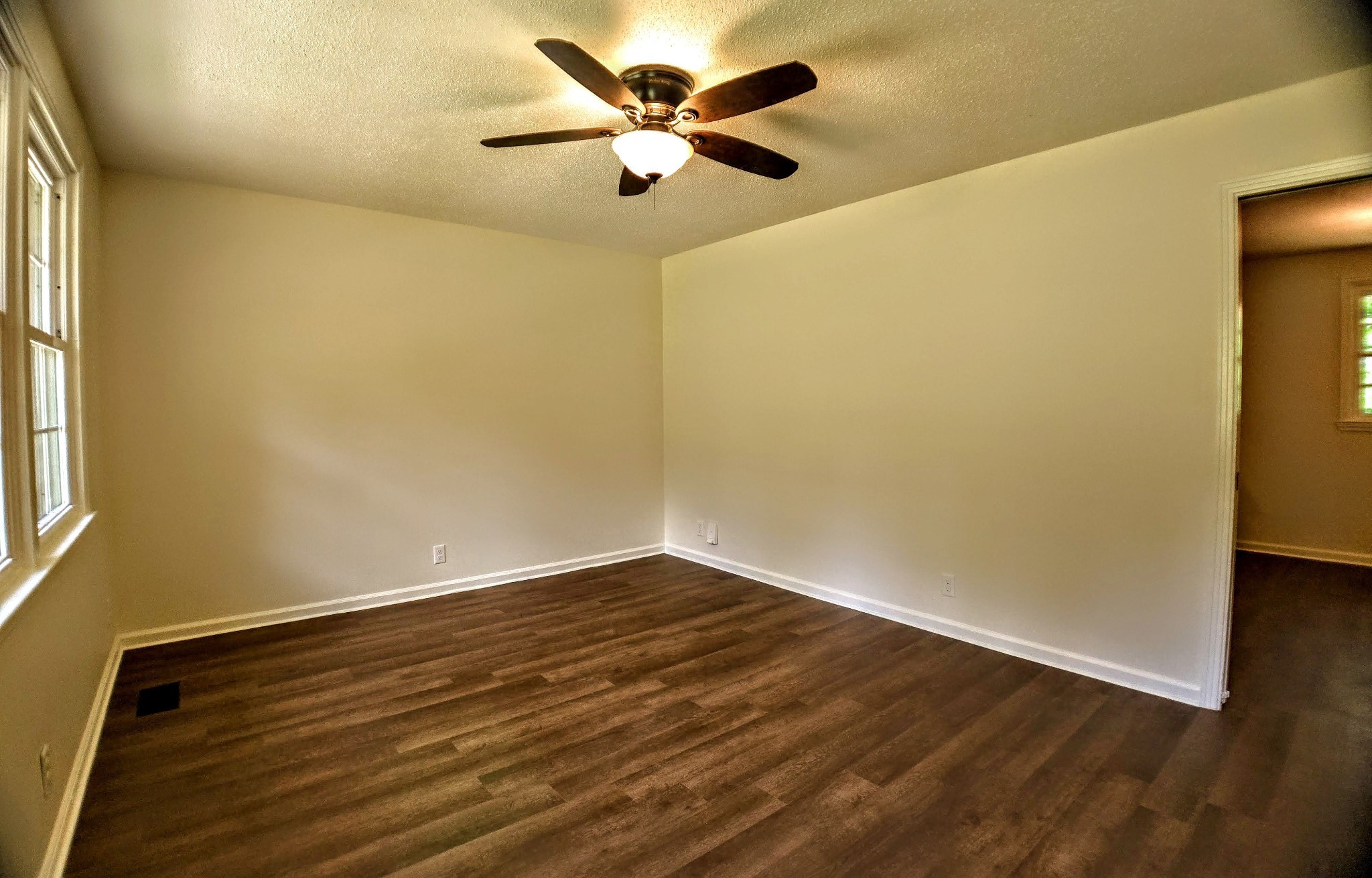 2051 Shelby Dr