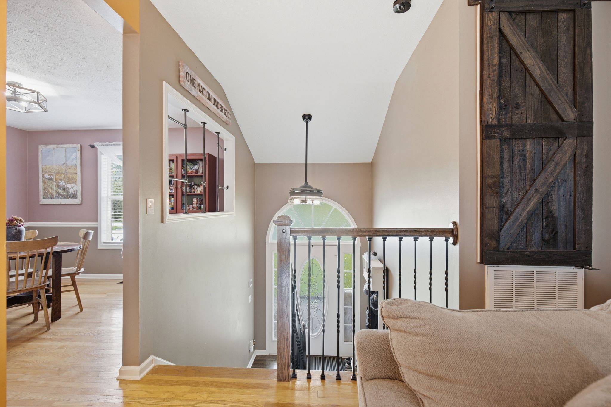 712 N Woodson Rd