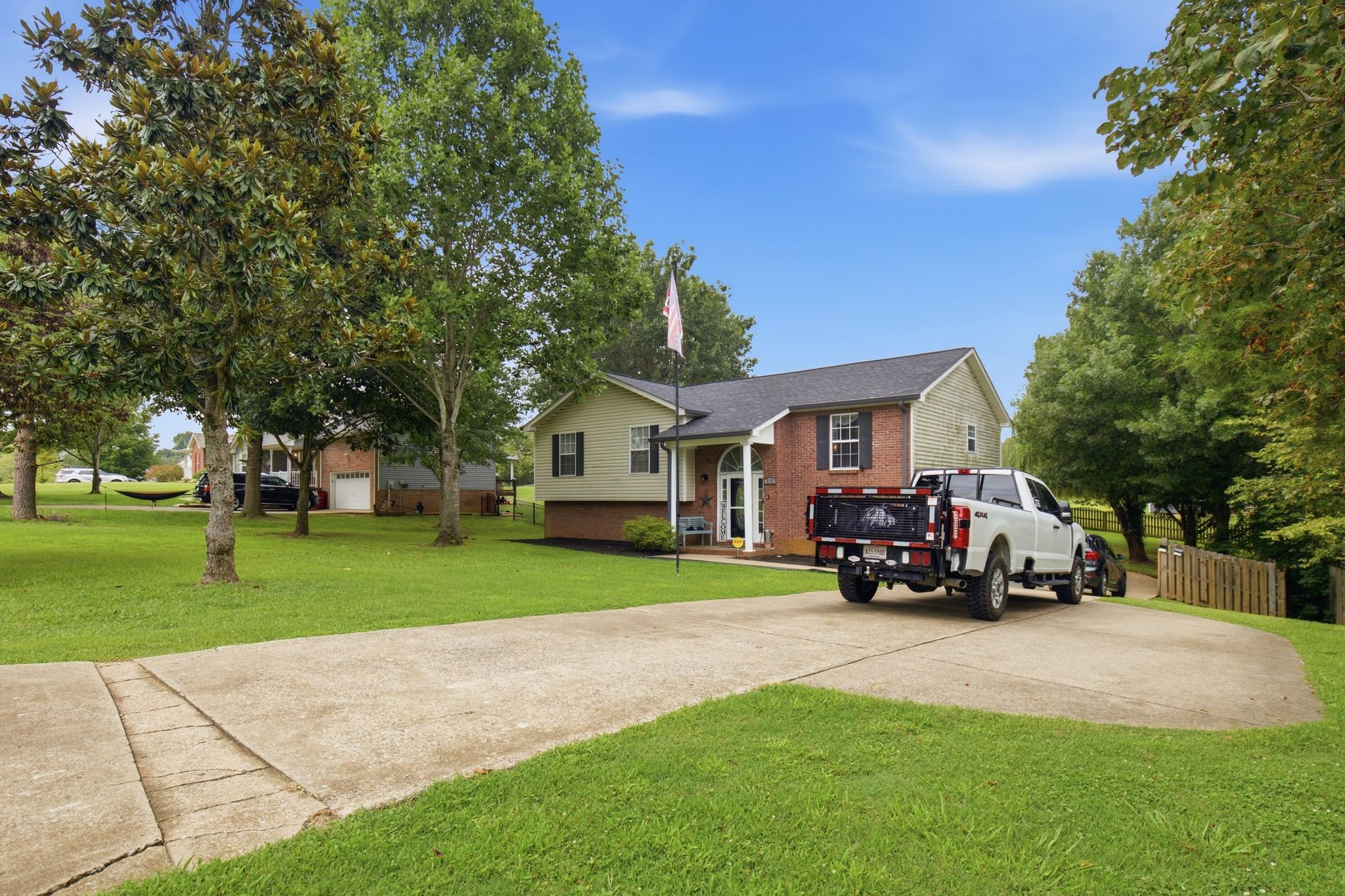 712 N Woodson Rd