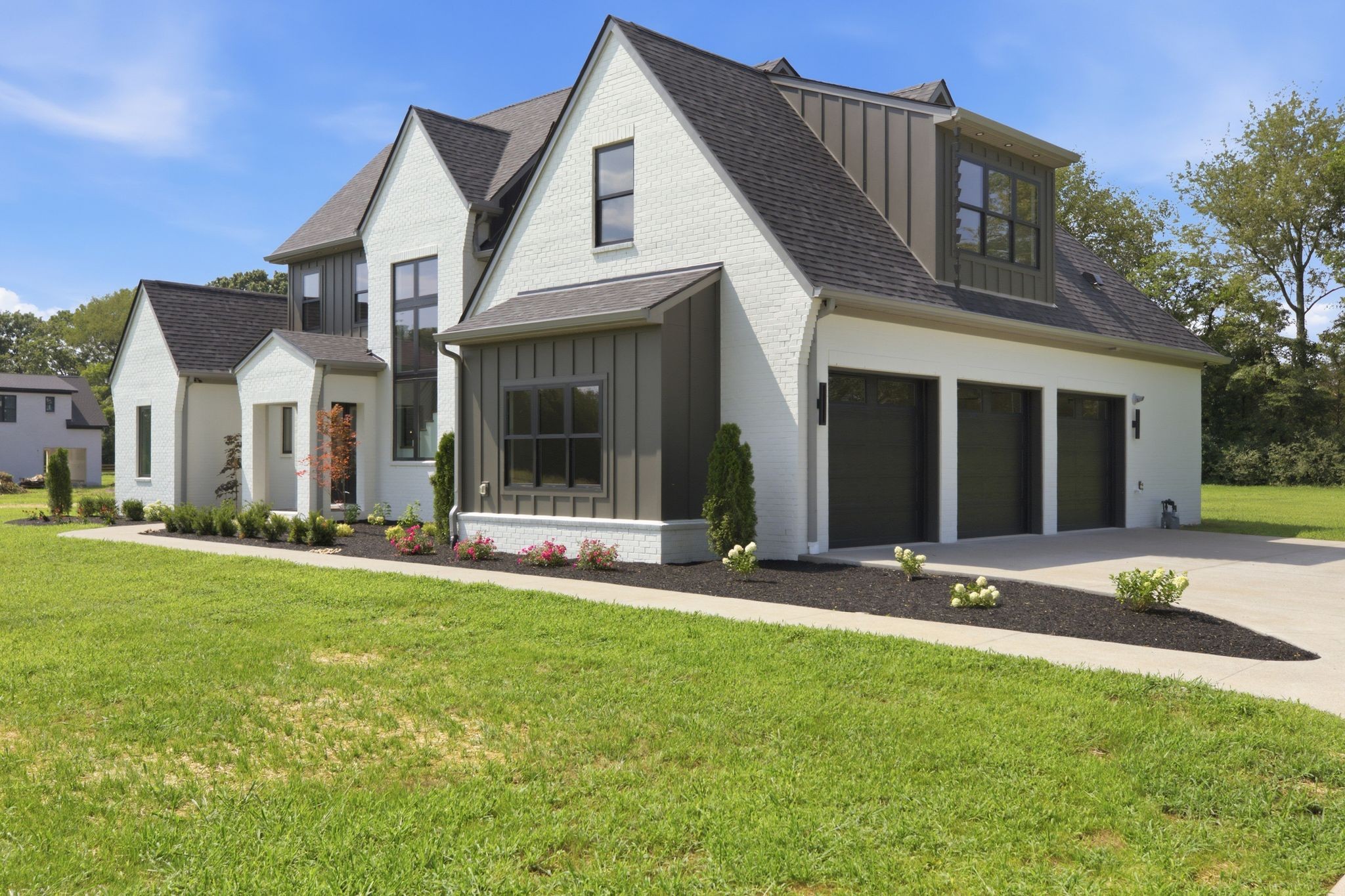 322 Canna Dr