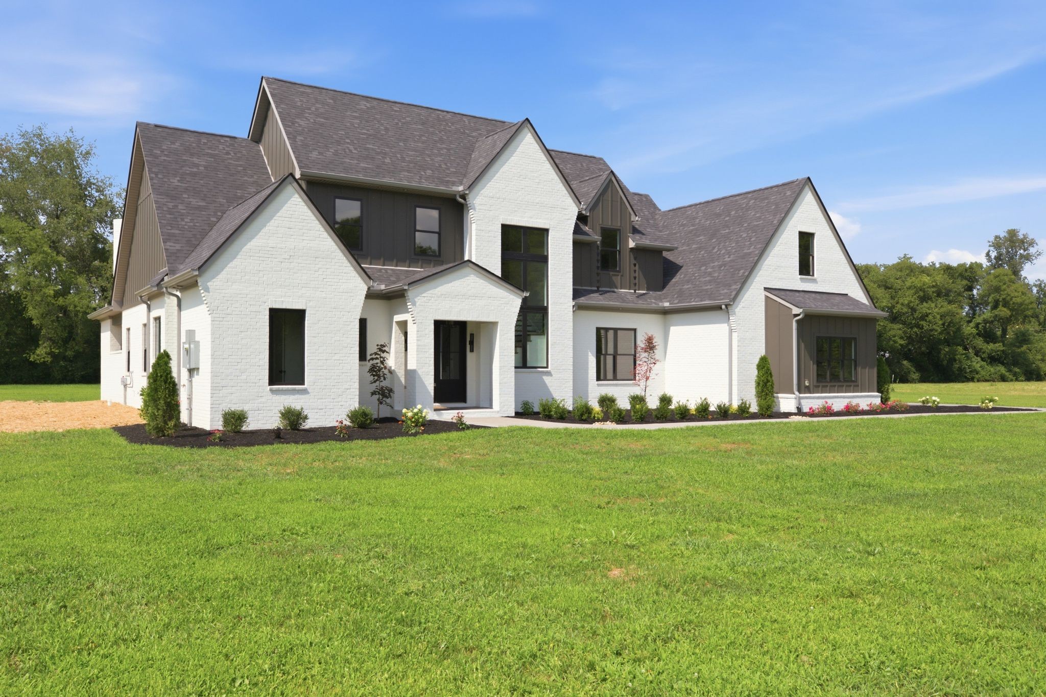 322 Canna Dr