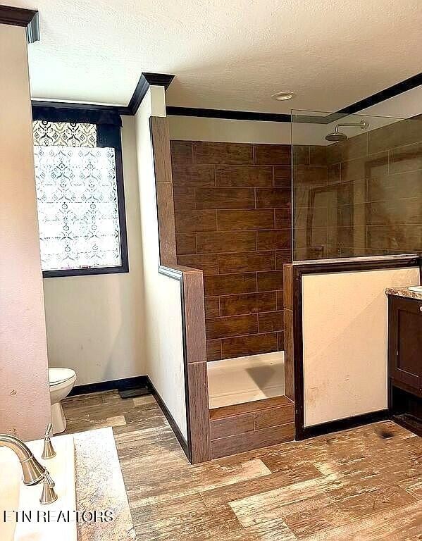 1329 Shady Lane