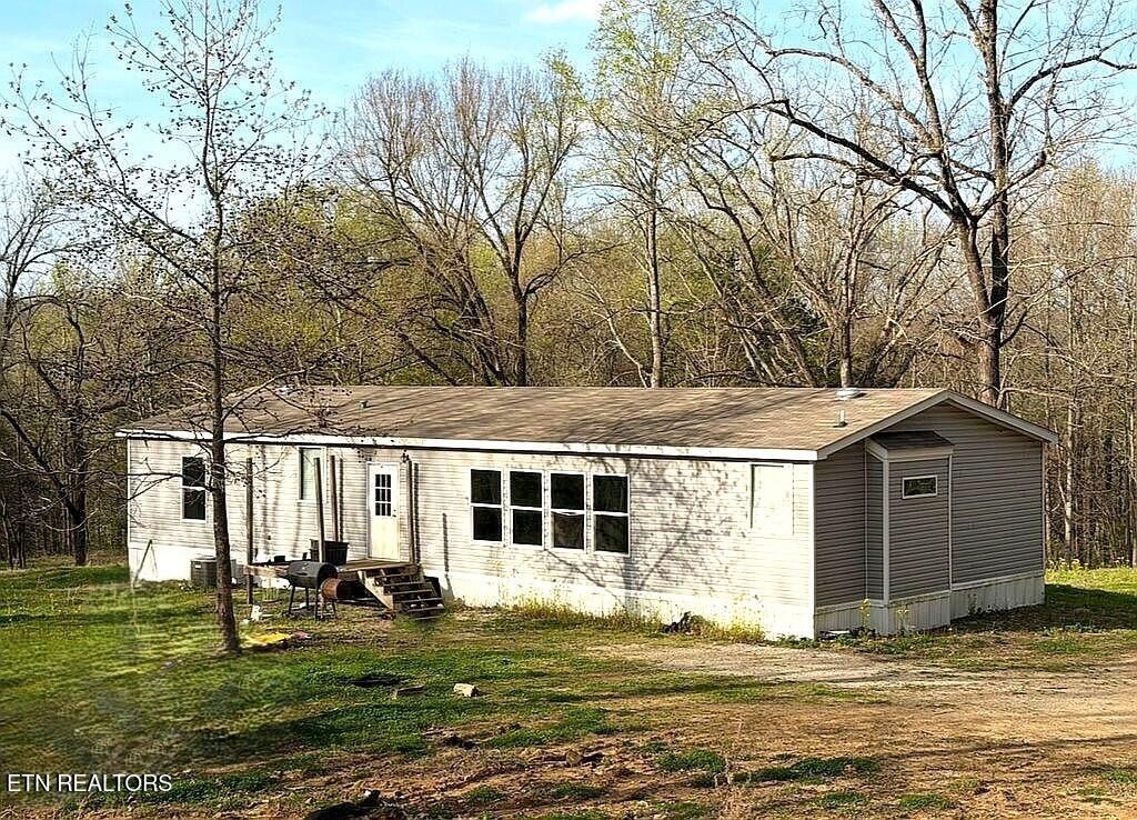1329 Shady Lane