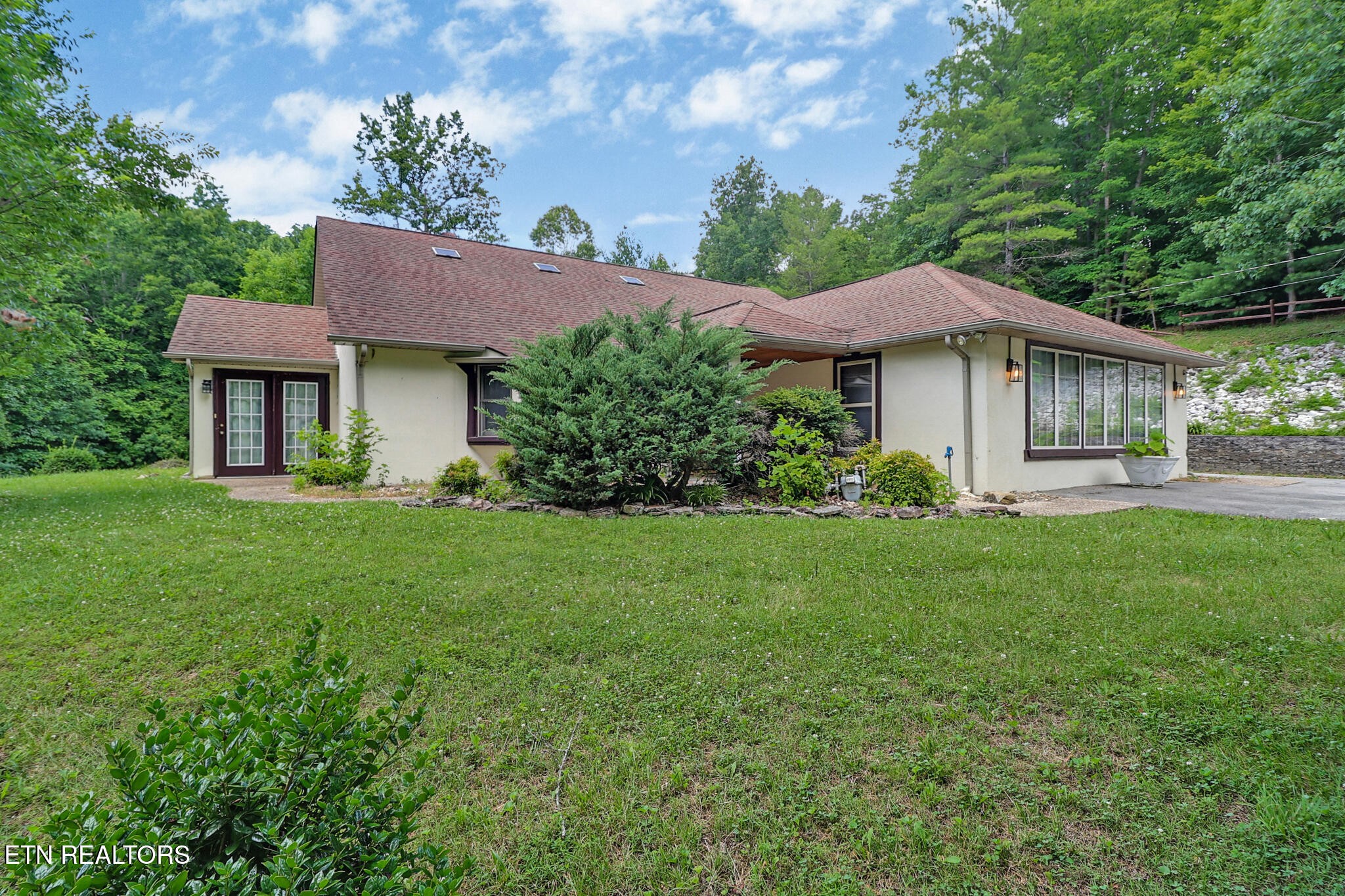395 Ashley Lane