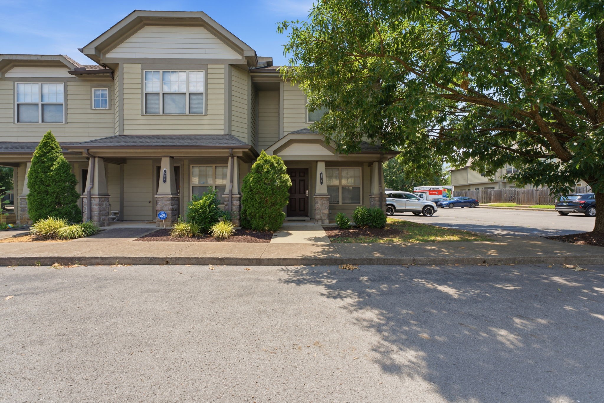 105 4th Ave
