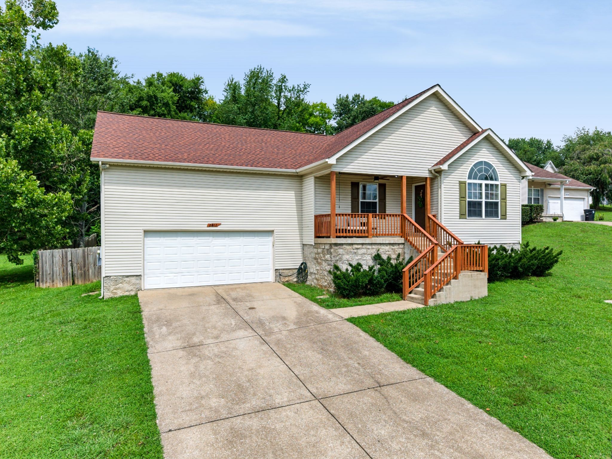 2862 Spring Meade Blvd