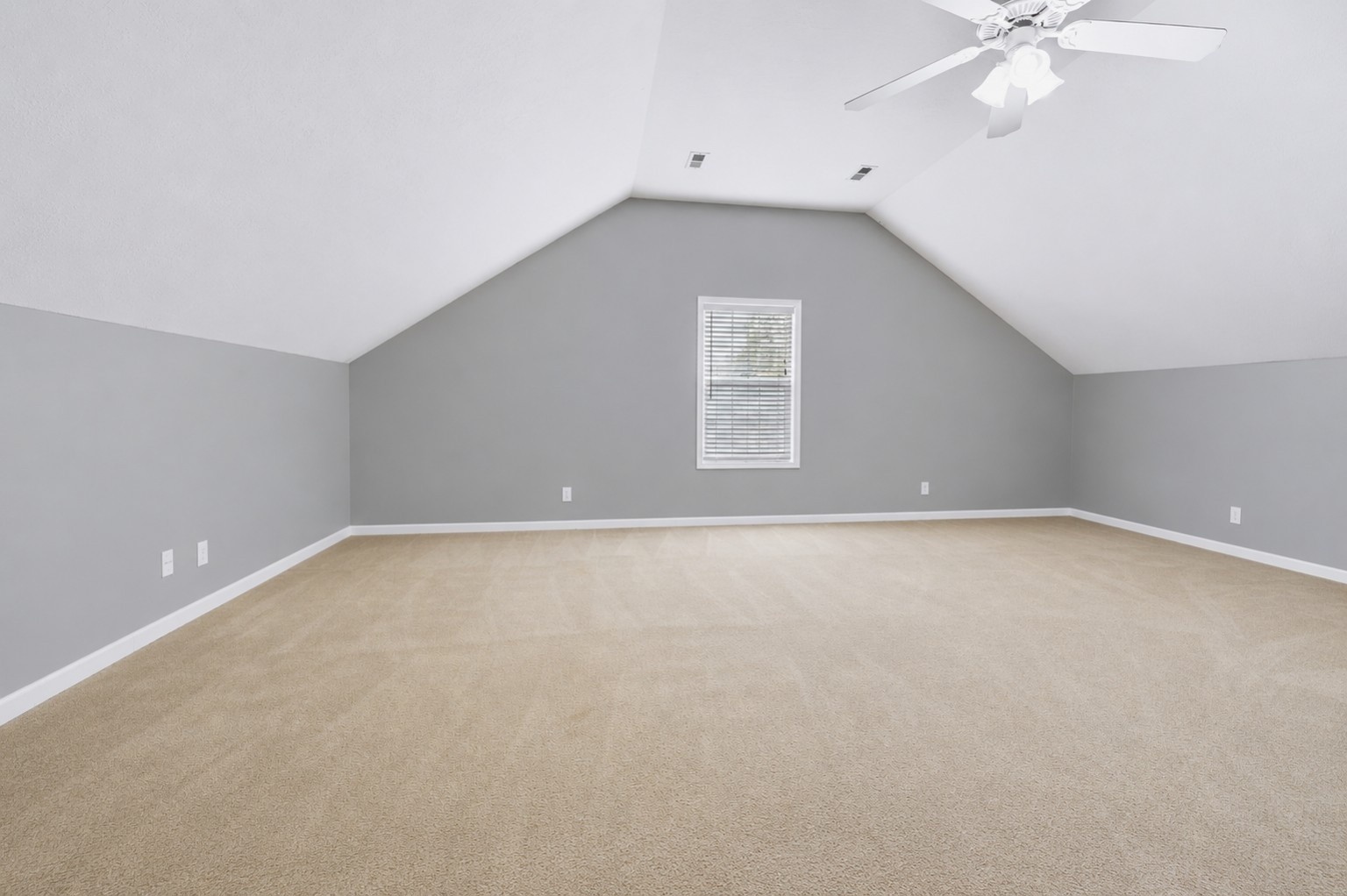 2862 Spring Meade Blvd