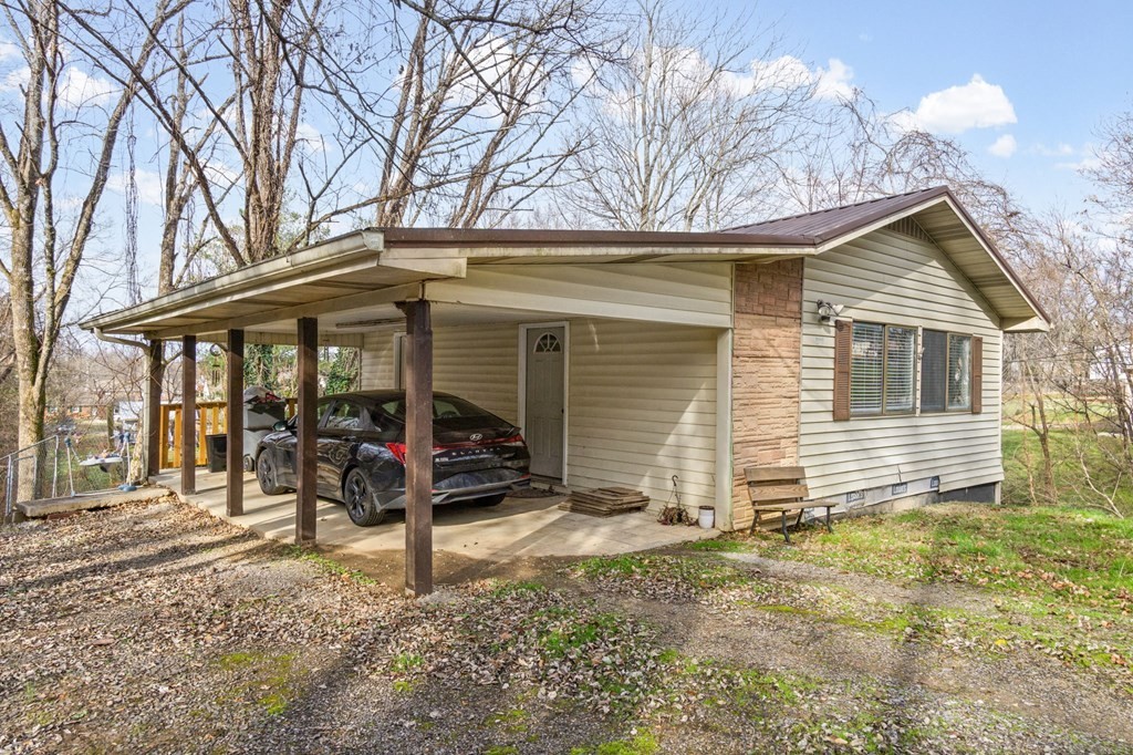 939 Watauga Rd