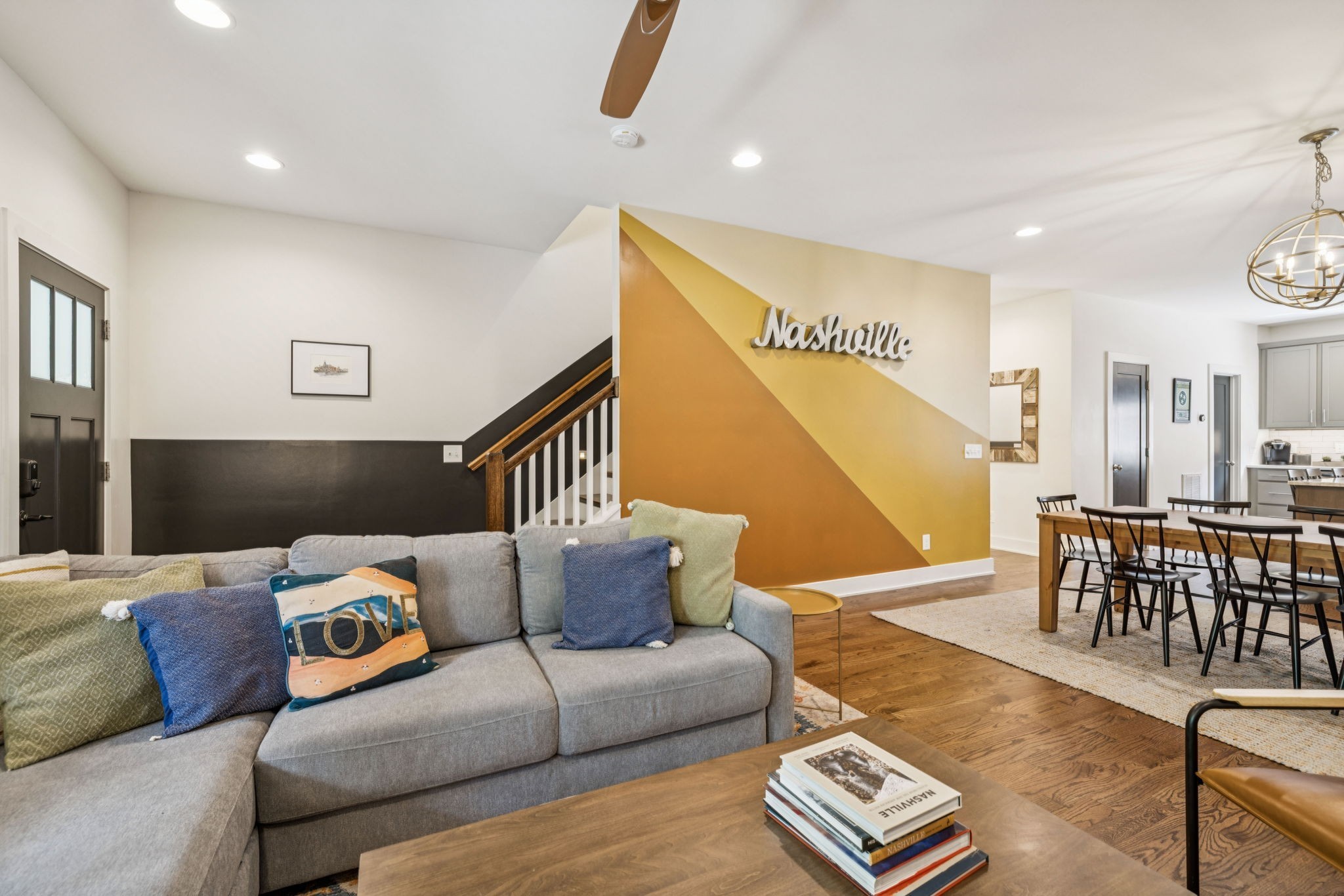 2118 Elliott Ave
