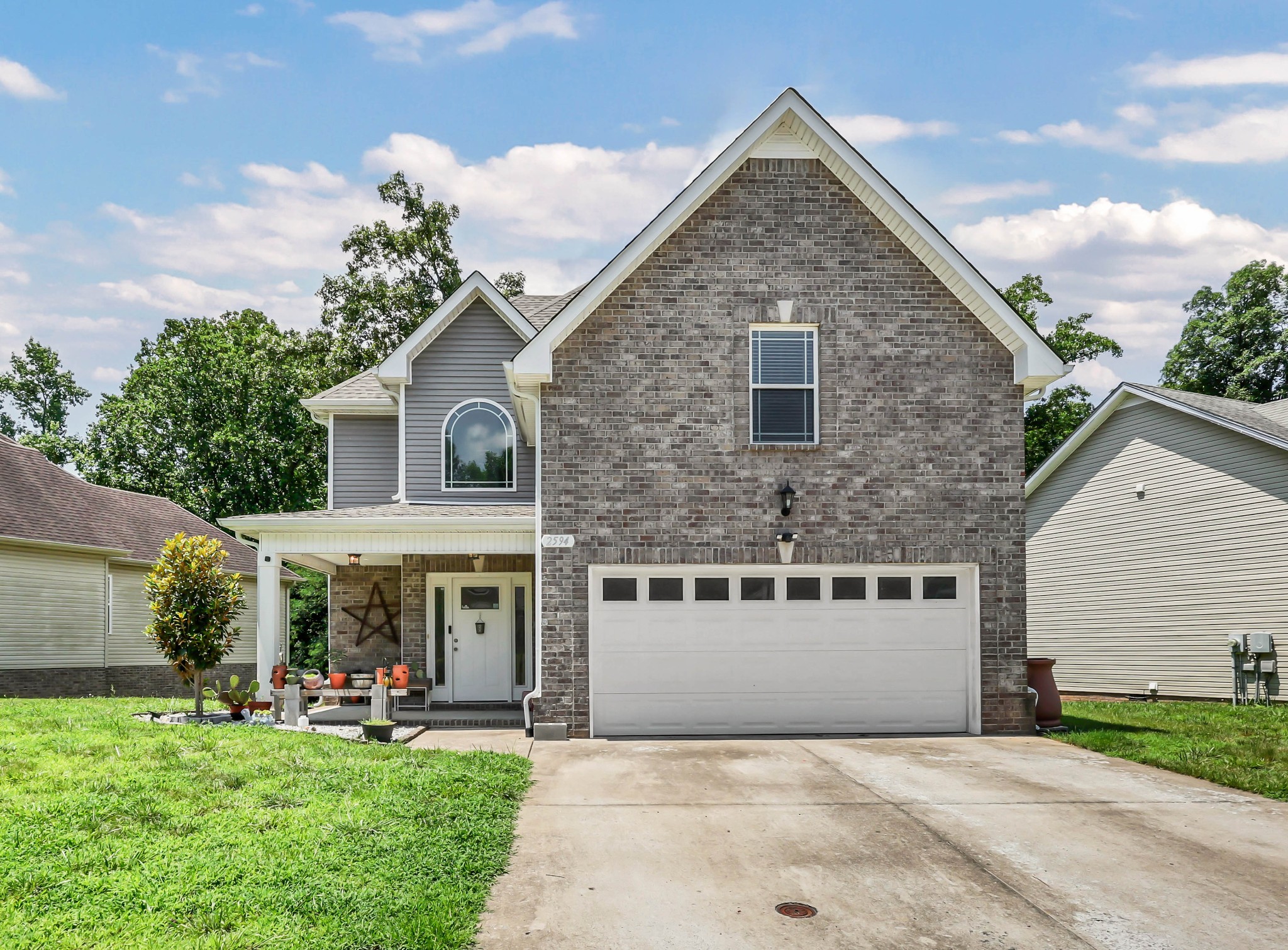 2594 Alex Overlook Way