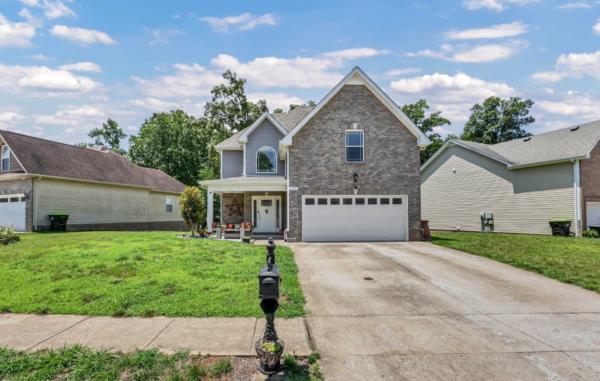 2594 Alex Overlook Way
