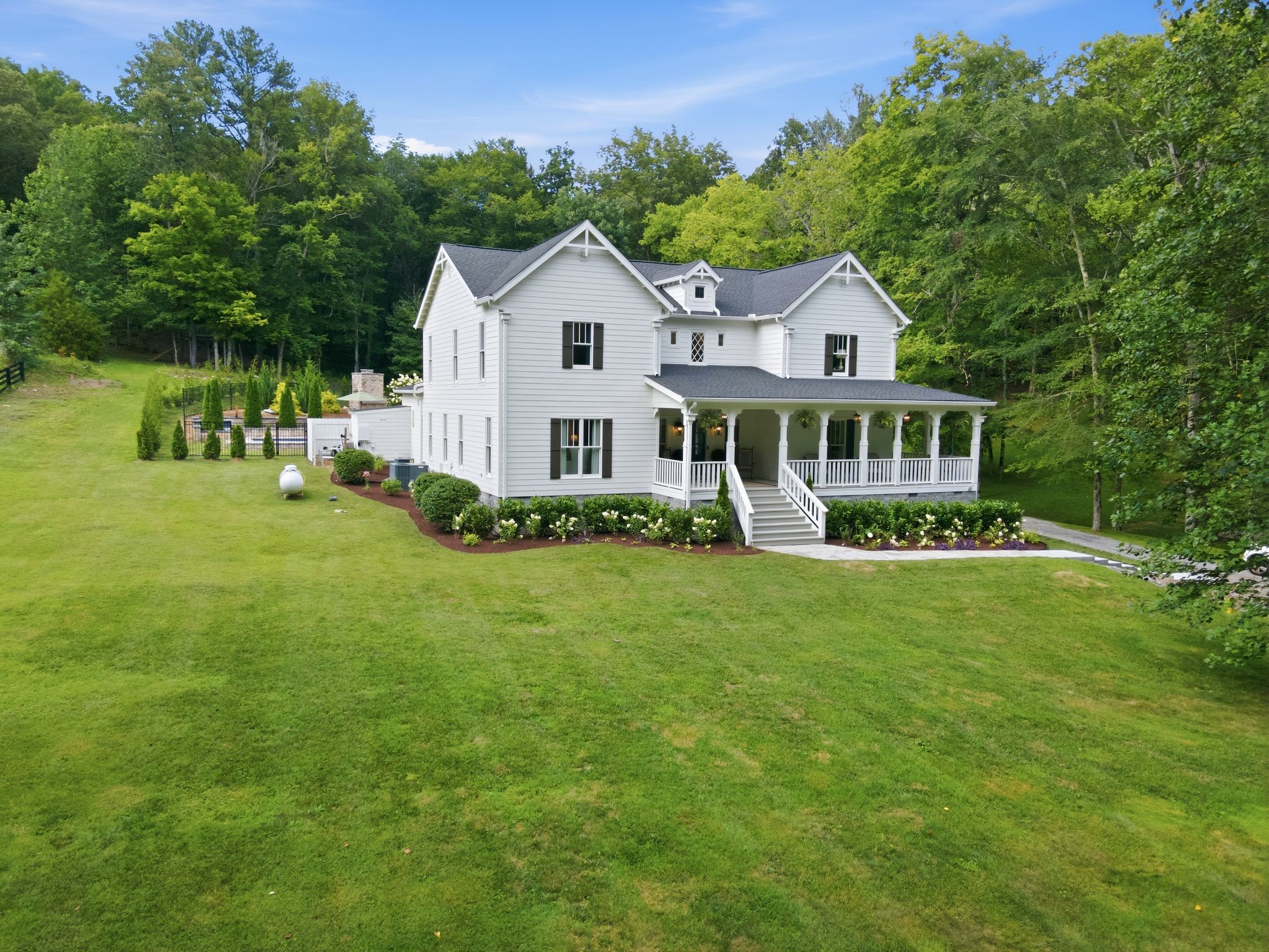 5432 Parker Branch Rd