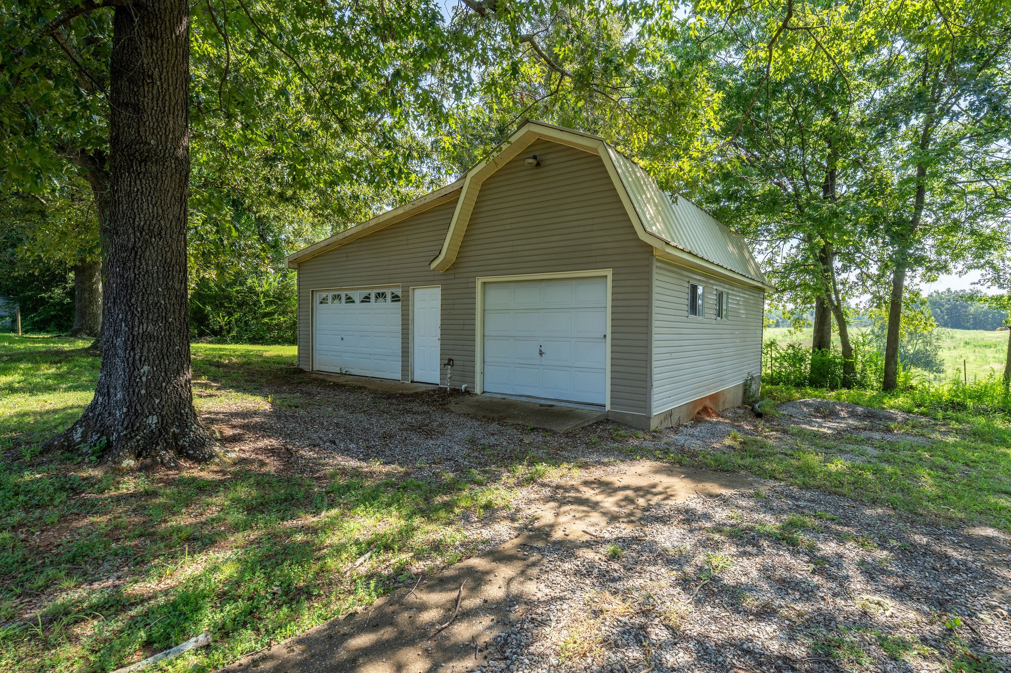 1020 Rosier Rd