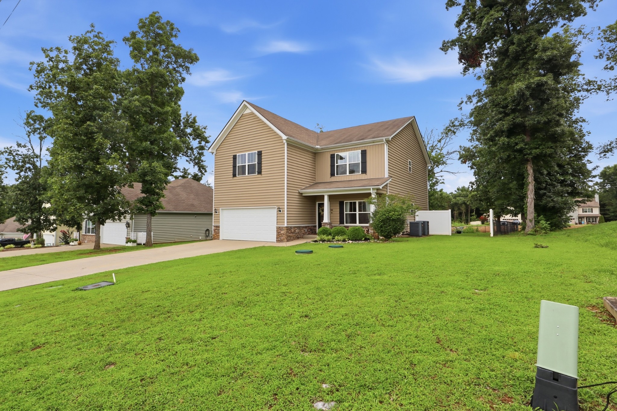 806 Silverhill Dr