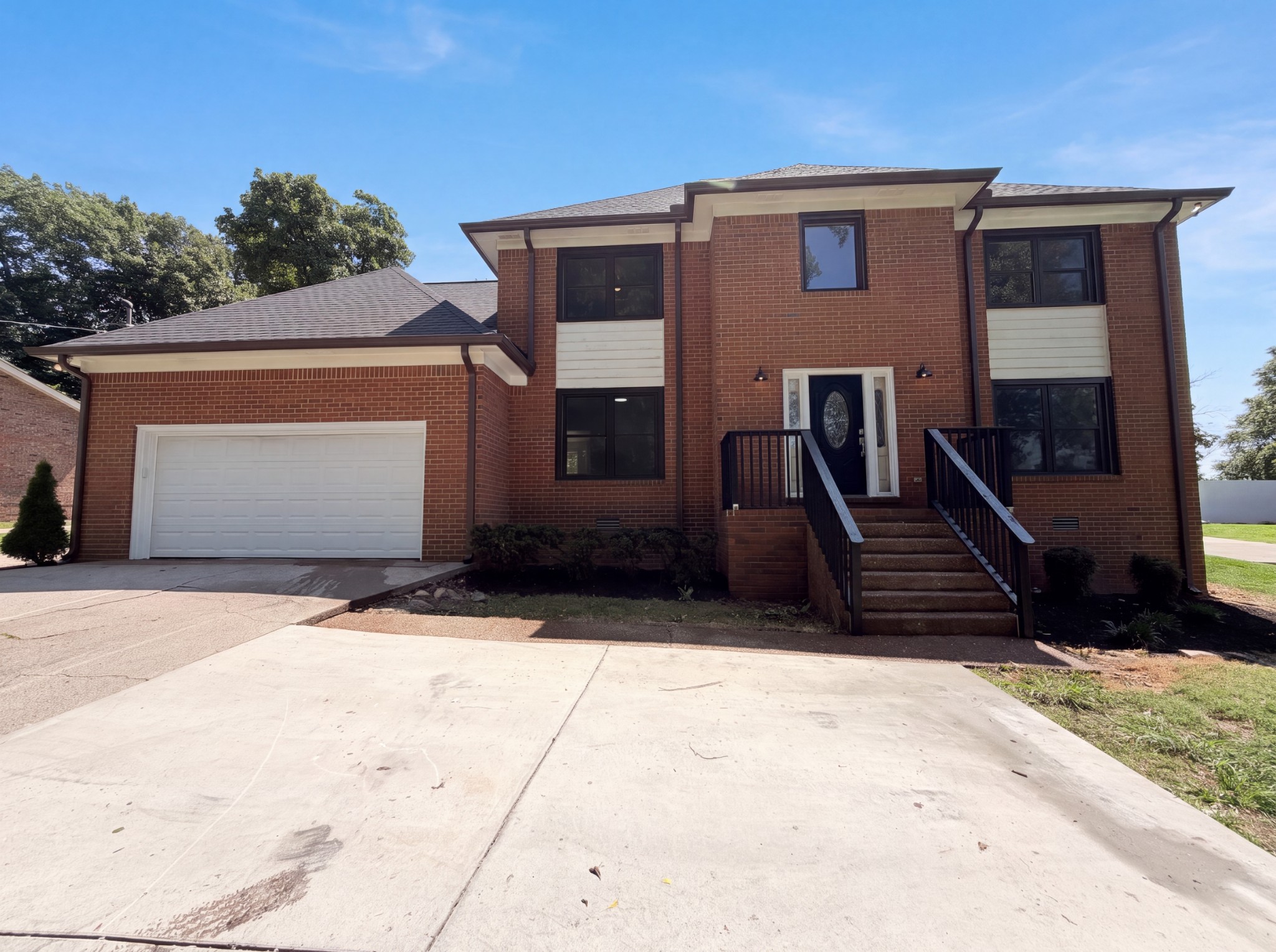 141 East Dr