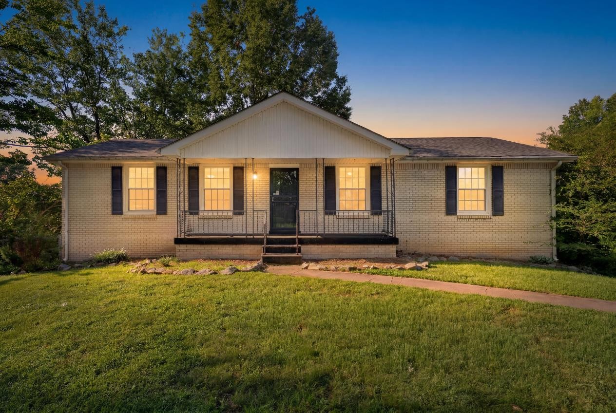 304 Notgrass Rd