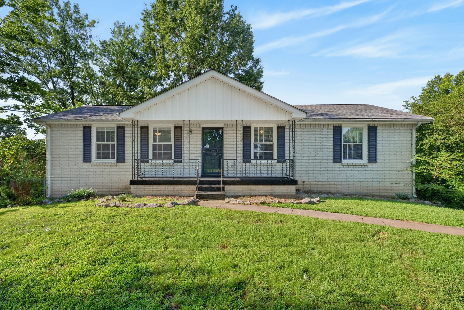 304 Notgrass Rd