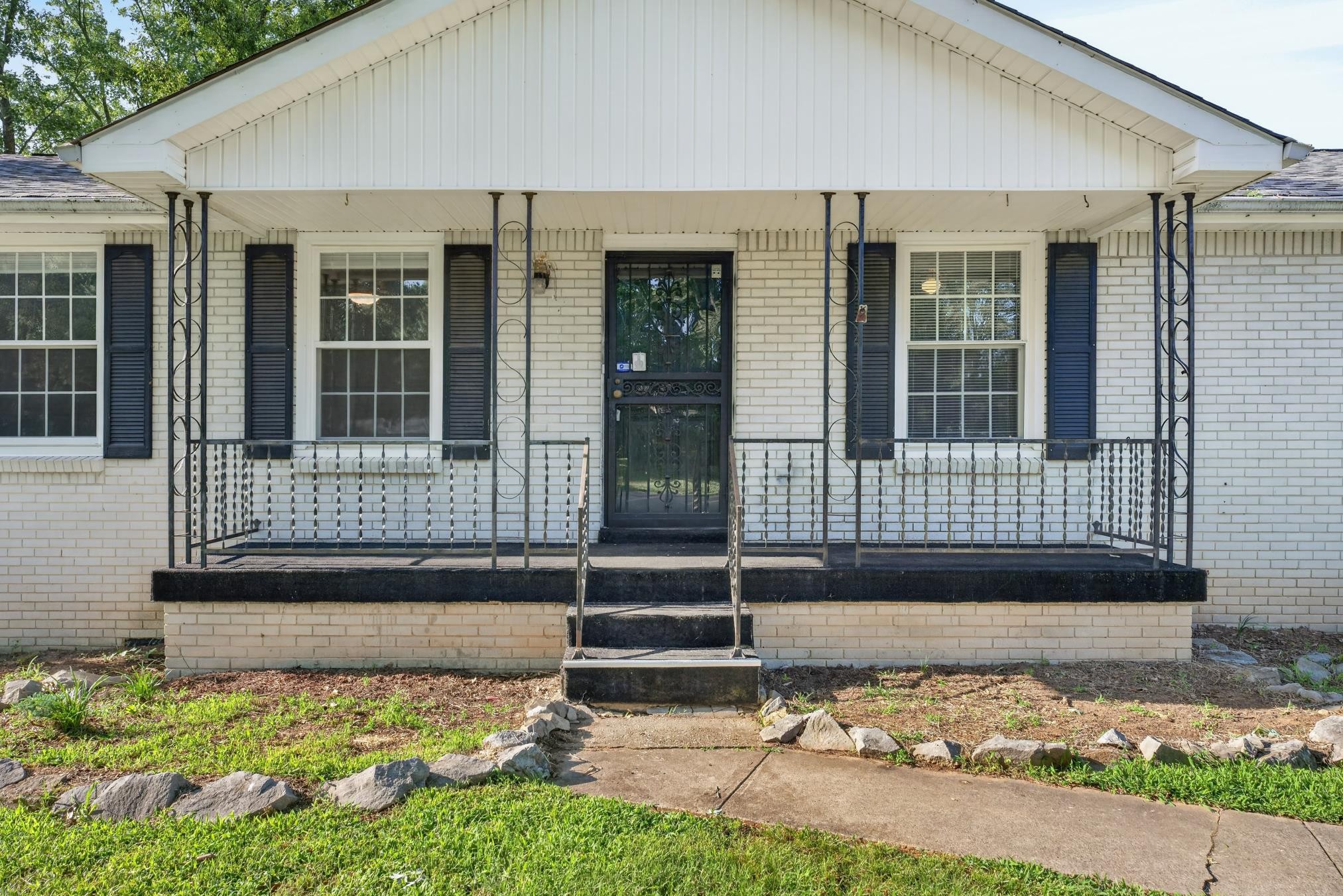 304 Notgrass Rd