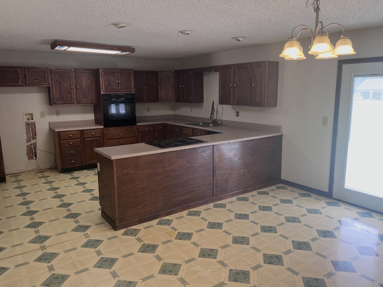 245 N Airport Circle, NW