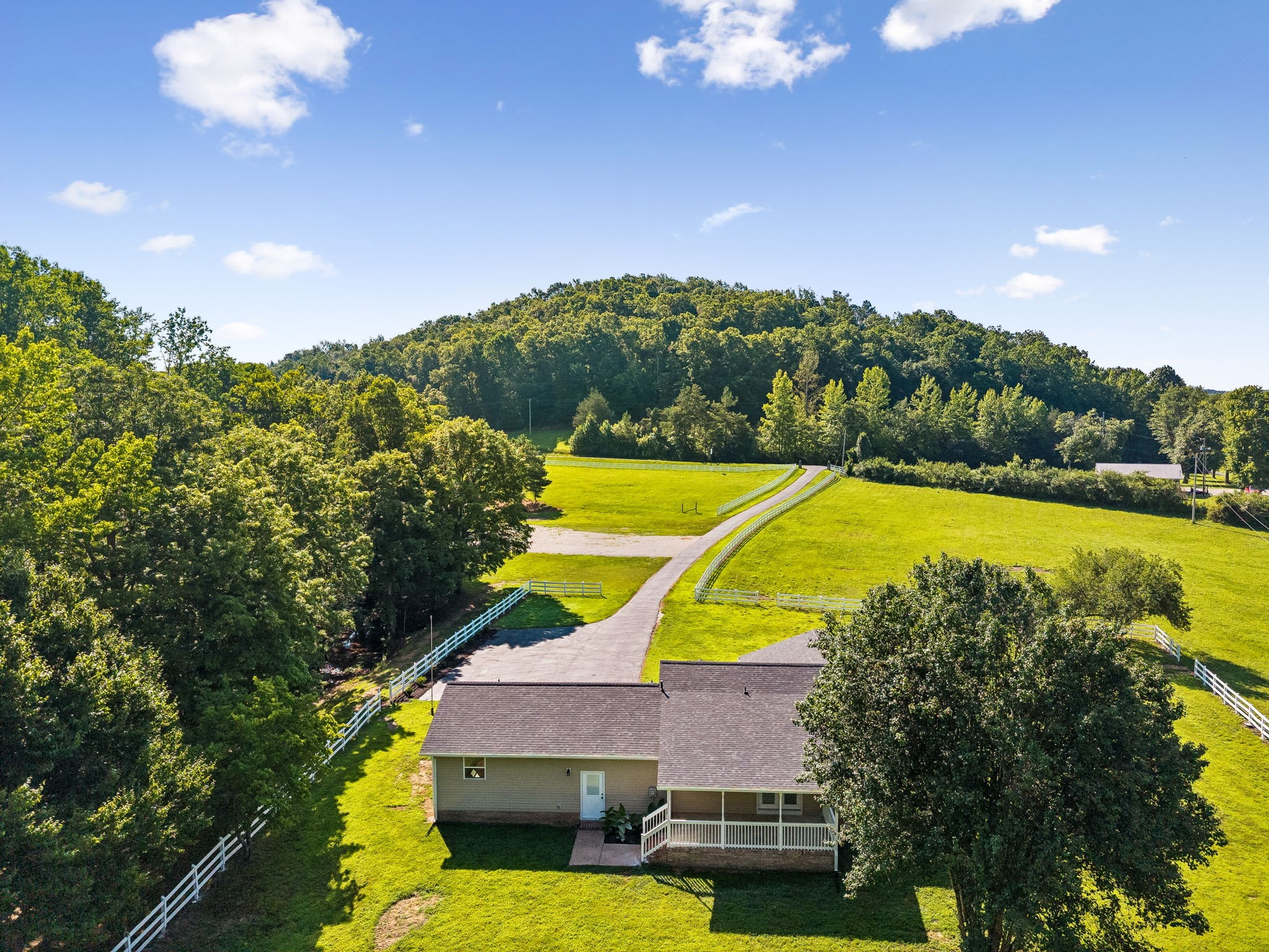 1513 Centerville Hwy
