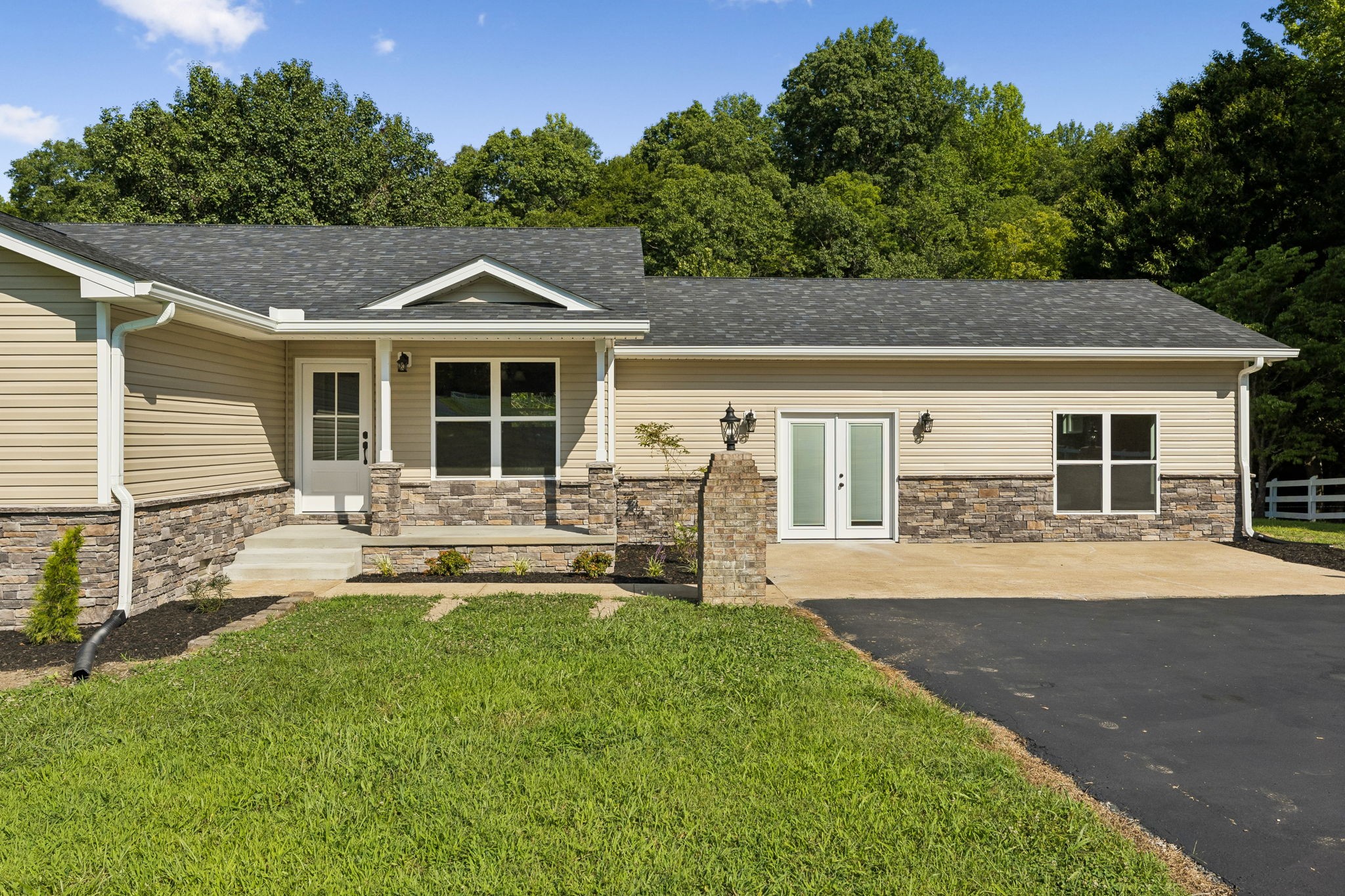 1513 Centerville Hwy