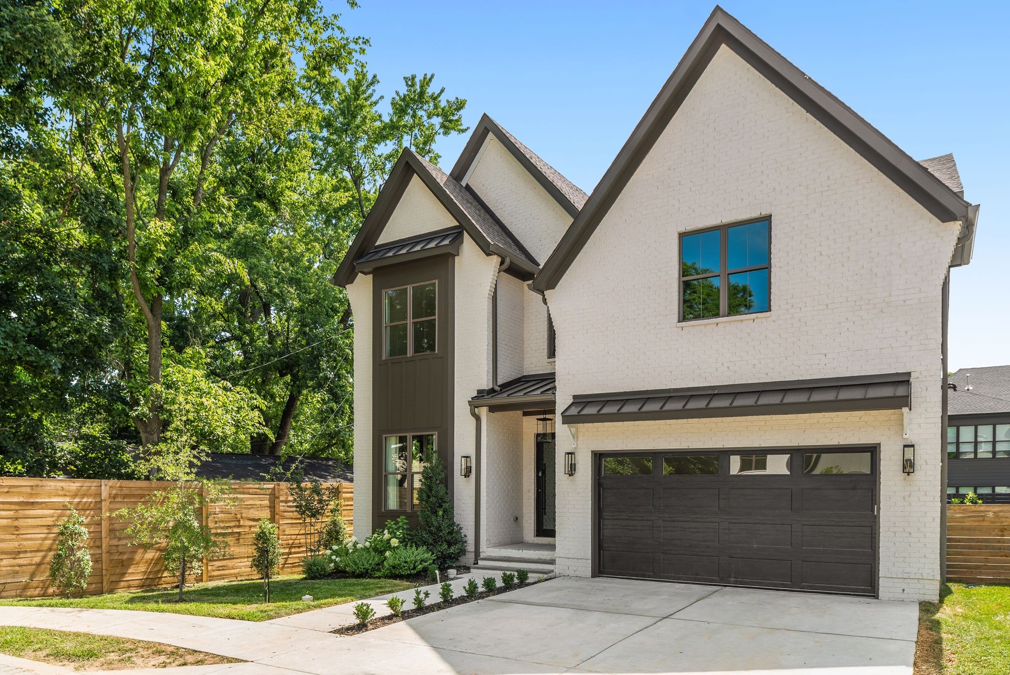 512 Stonewall Way