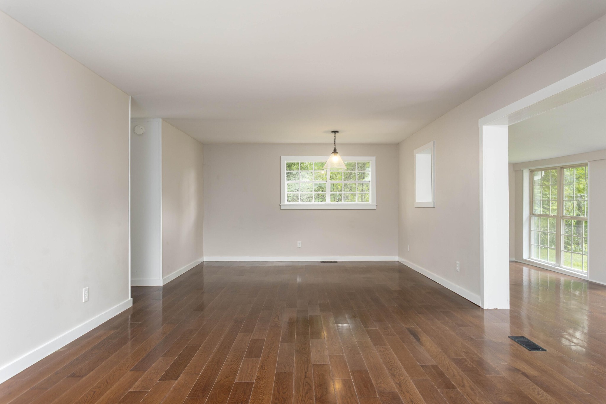 547 Van Davis Road, NW