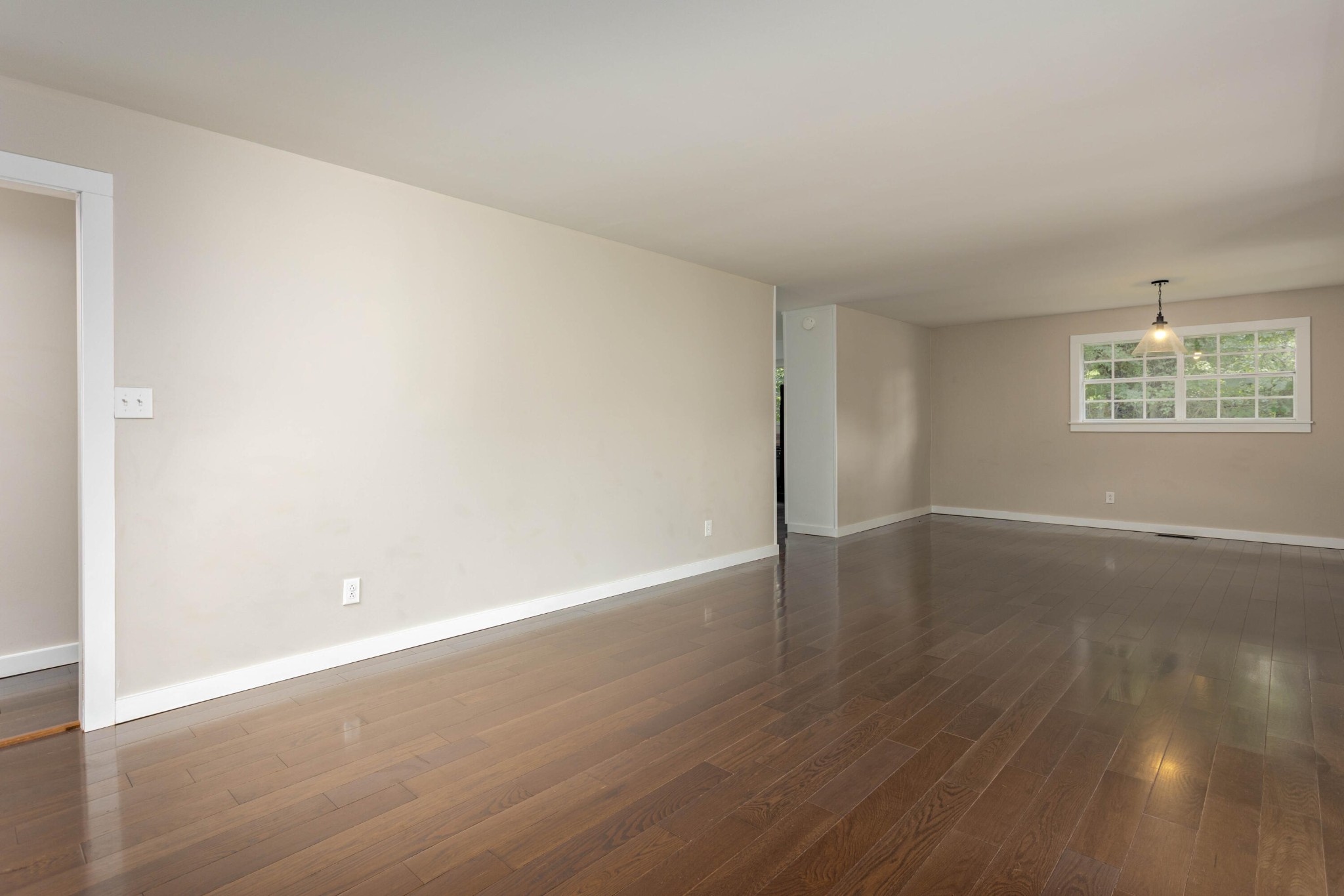 547 Van Davis Road, NW