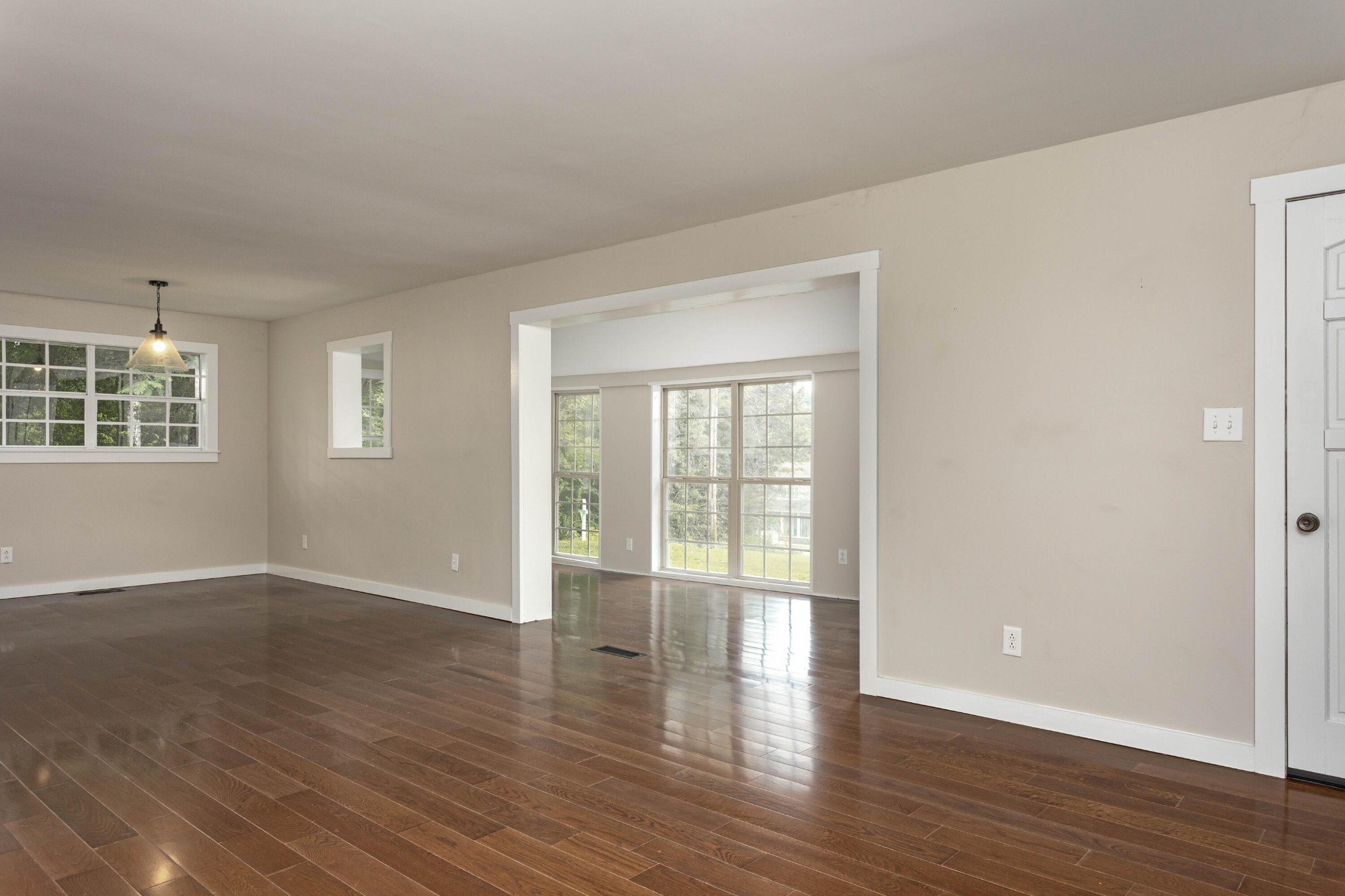 547 Van Davis Road, NW