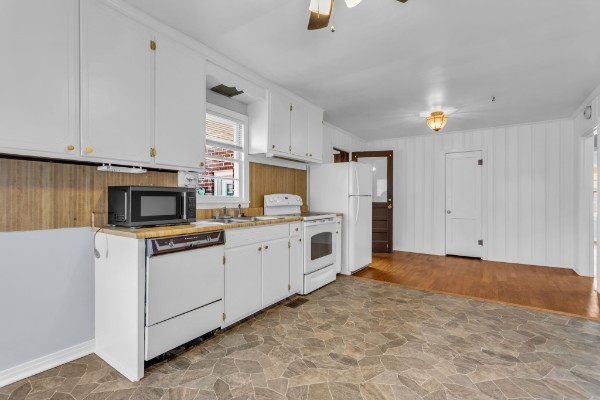 105 Lynn Dr