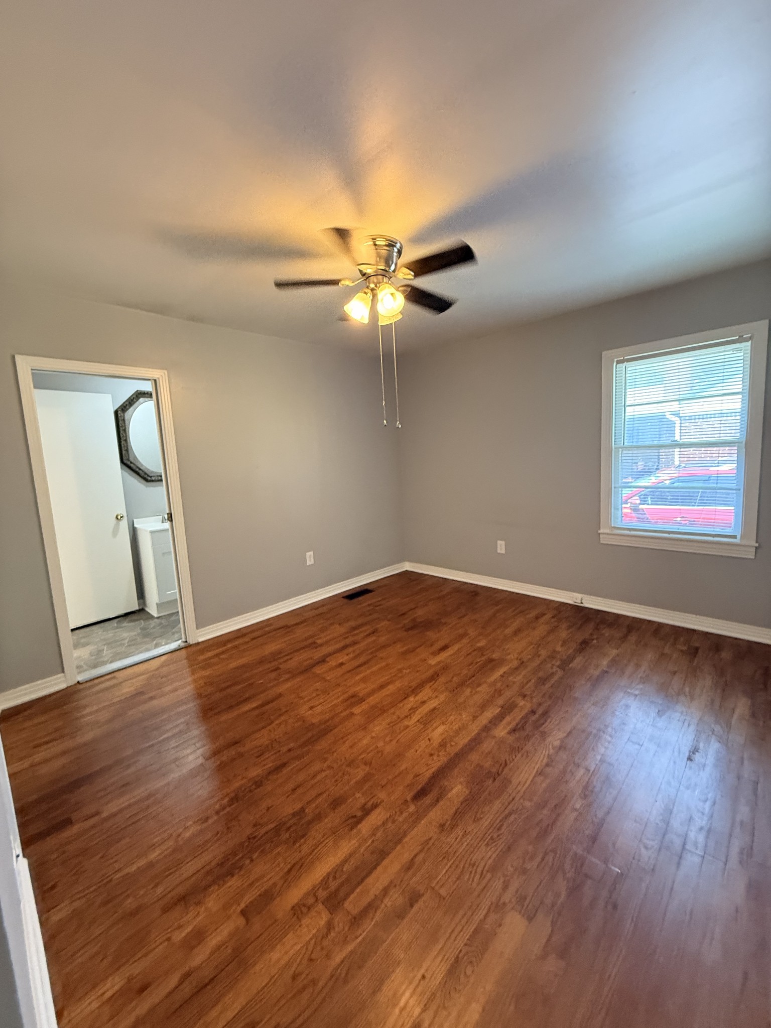 105 Lynn Dr