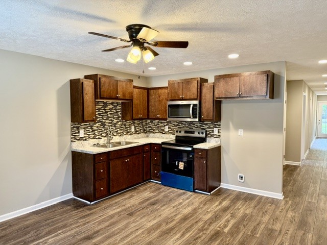 319 Gentry St