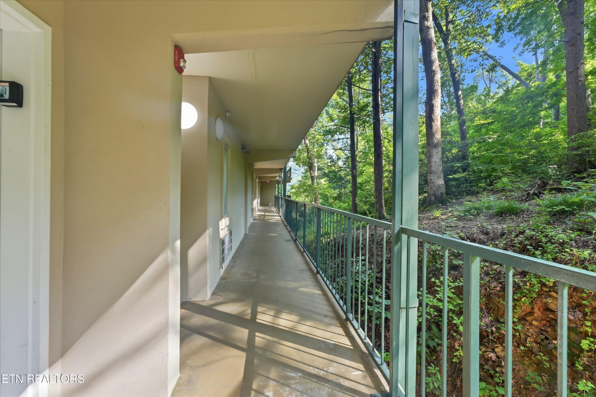 413 Baskins Creek Rd