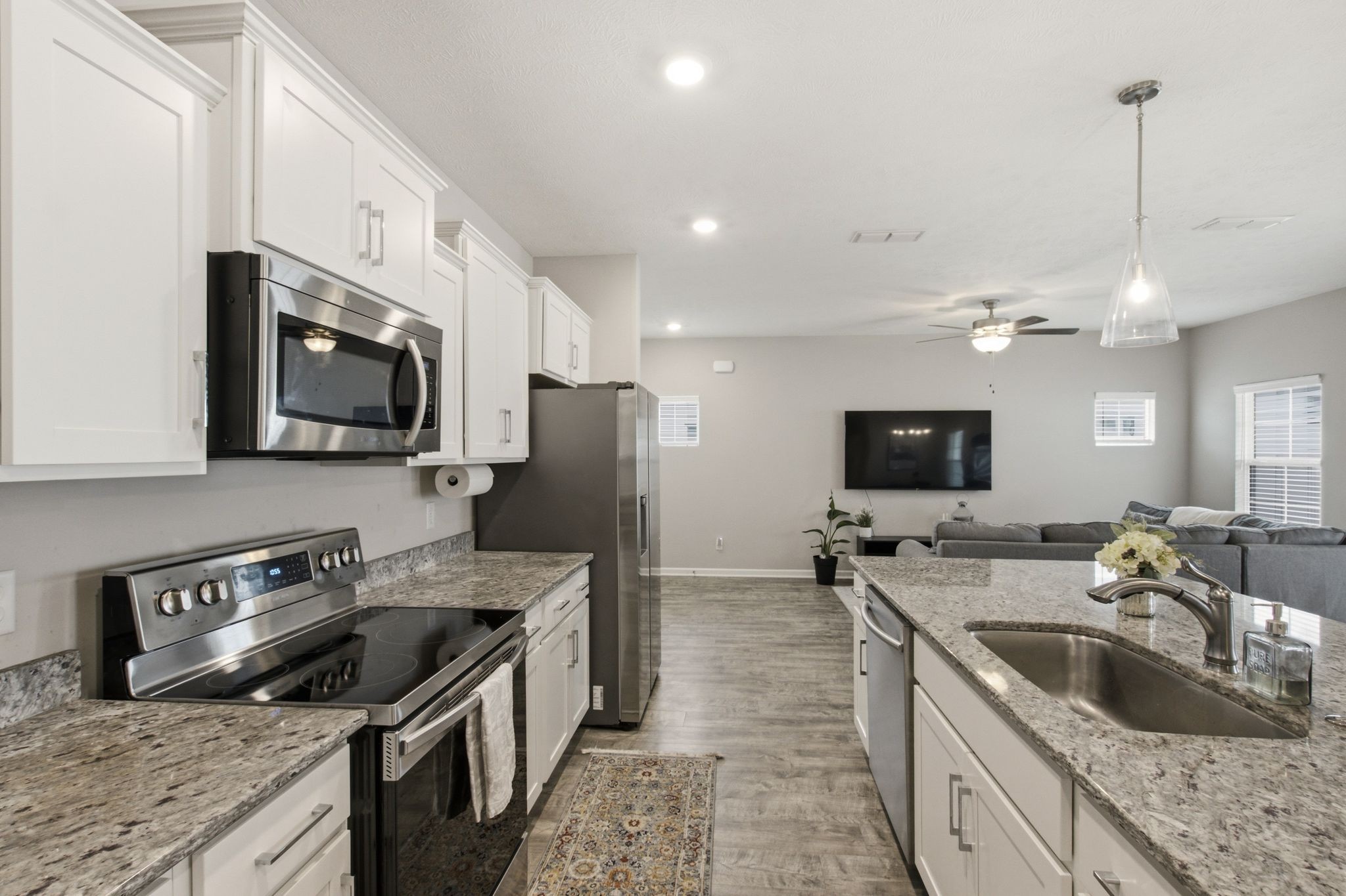 4322 Doral Dr