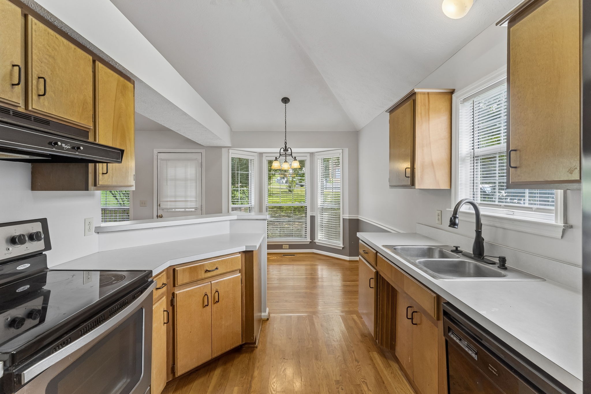 768 Dover Glen Dr
