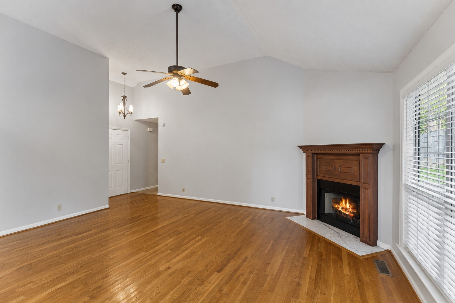 768 Dover Glen Dr