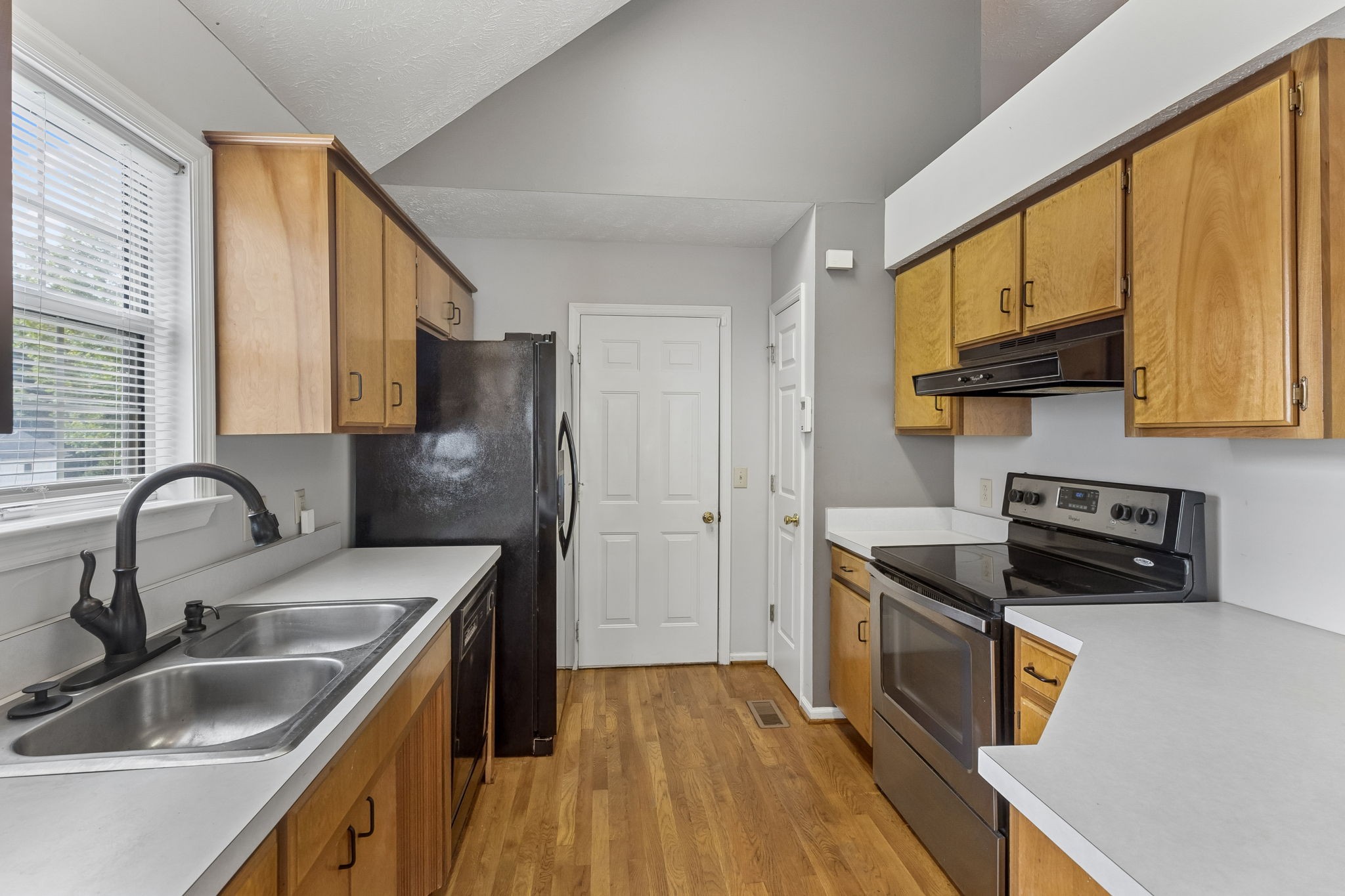 768 Dover Glen Dr
