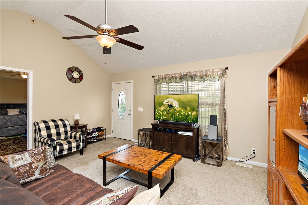 109 Anderson Creek Rd