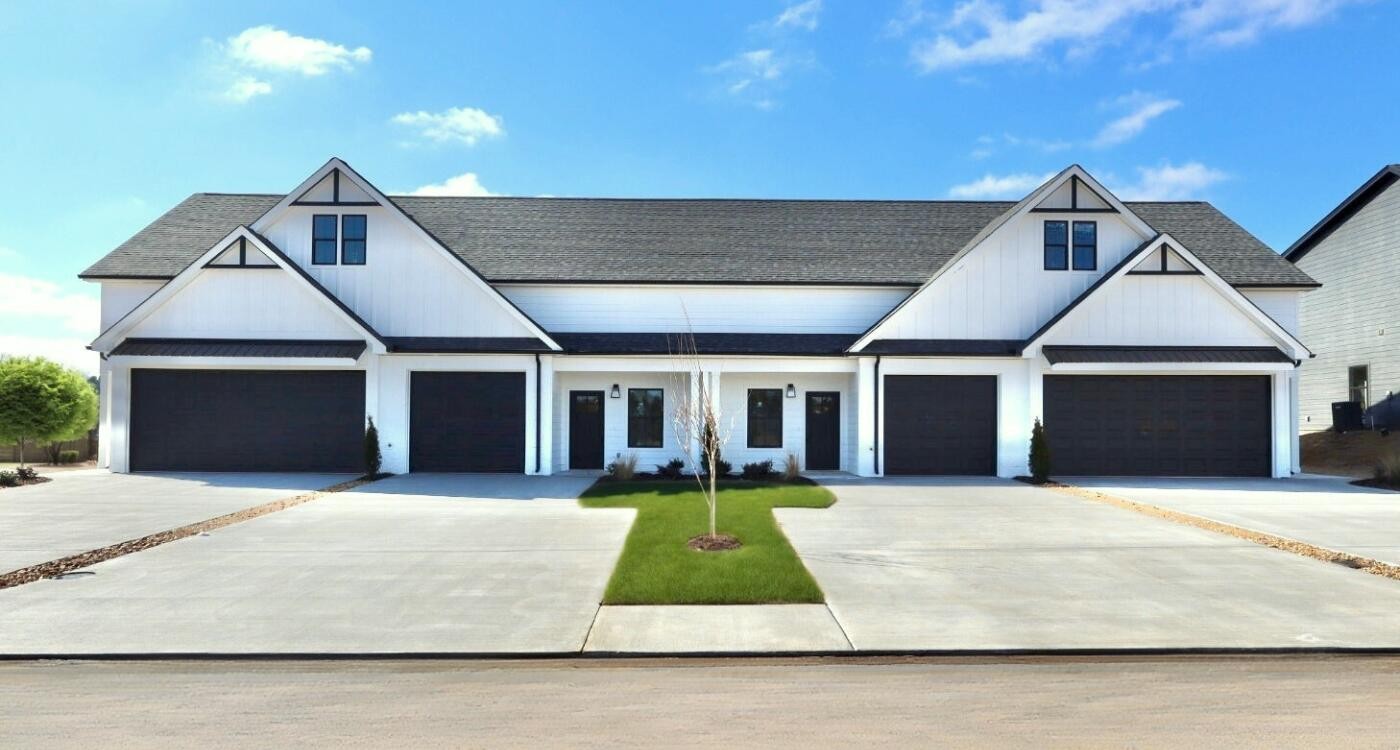 3244 Green Turtle Lane, NE