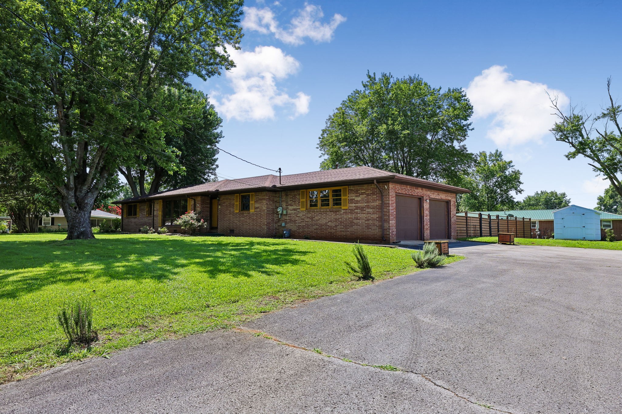 203 Kelly Dr